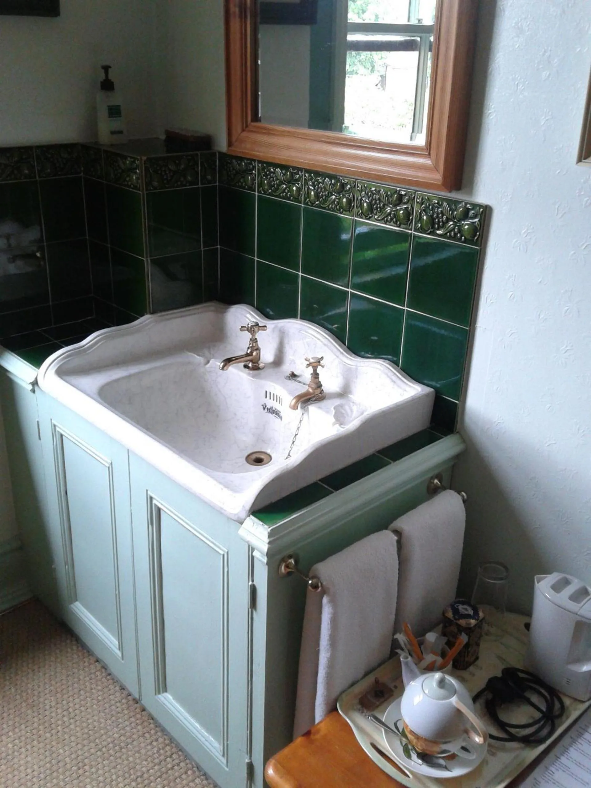 Bathroom in OYO Cornerstone Manor Hotel