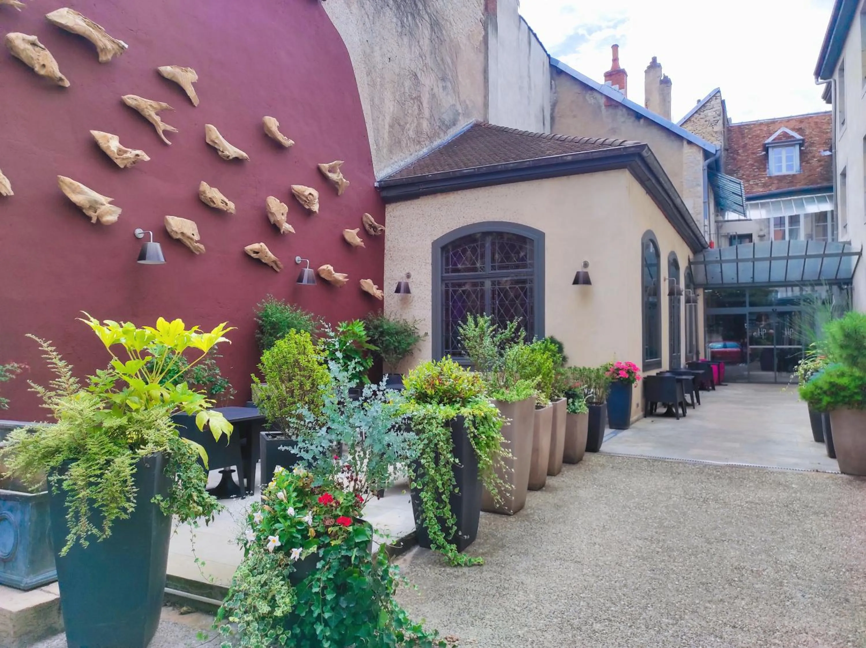 Property building in Hôtel de Paris