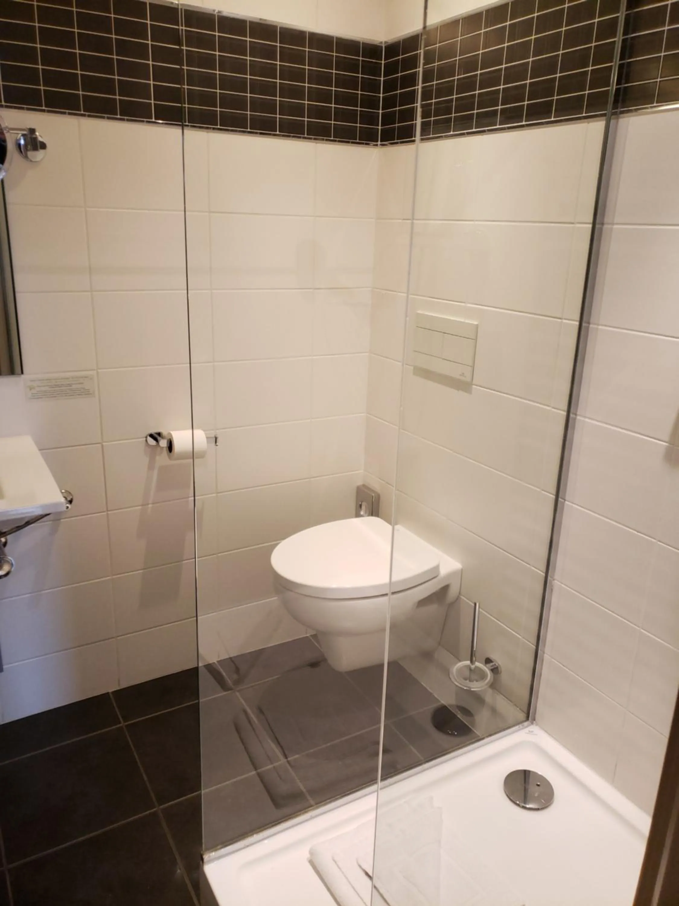 Bathroom in Hôtel de Paris