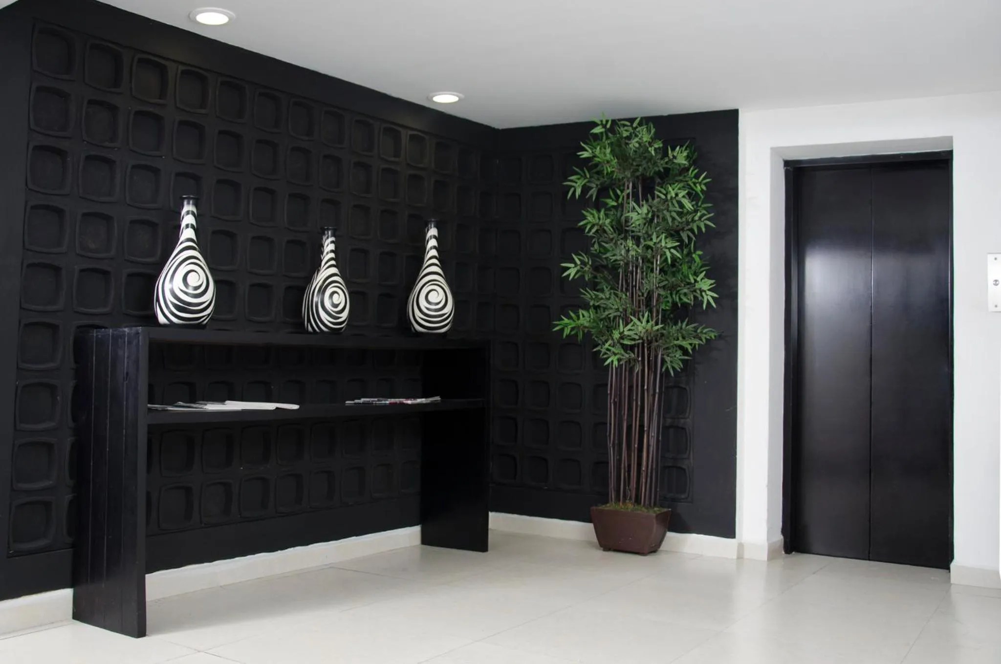 Decorative detail in Hotel Ha