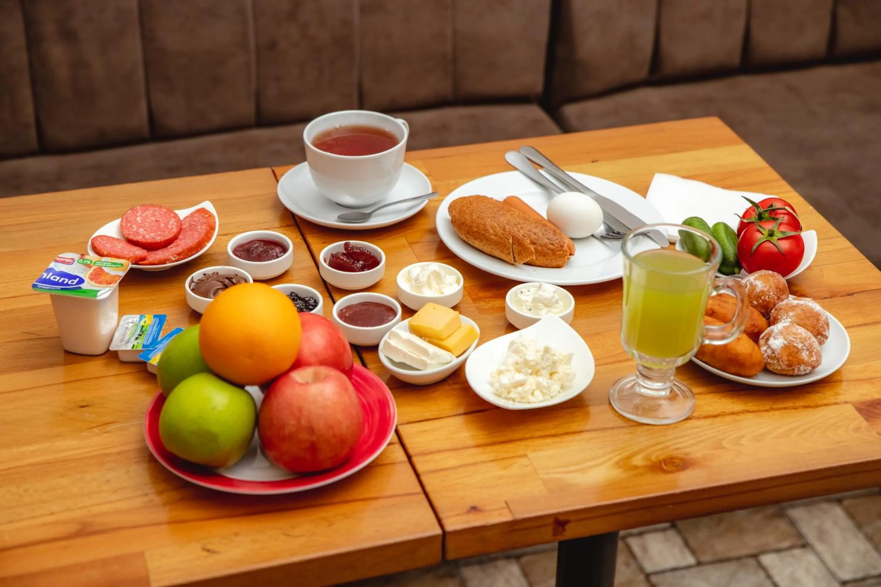 Restaurant/places to eat in La Casa Sahil