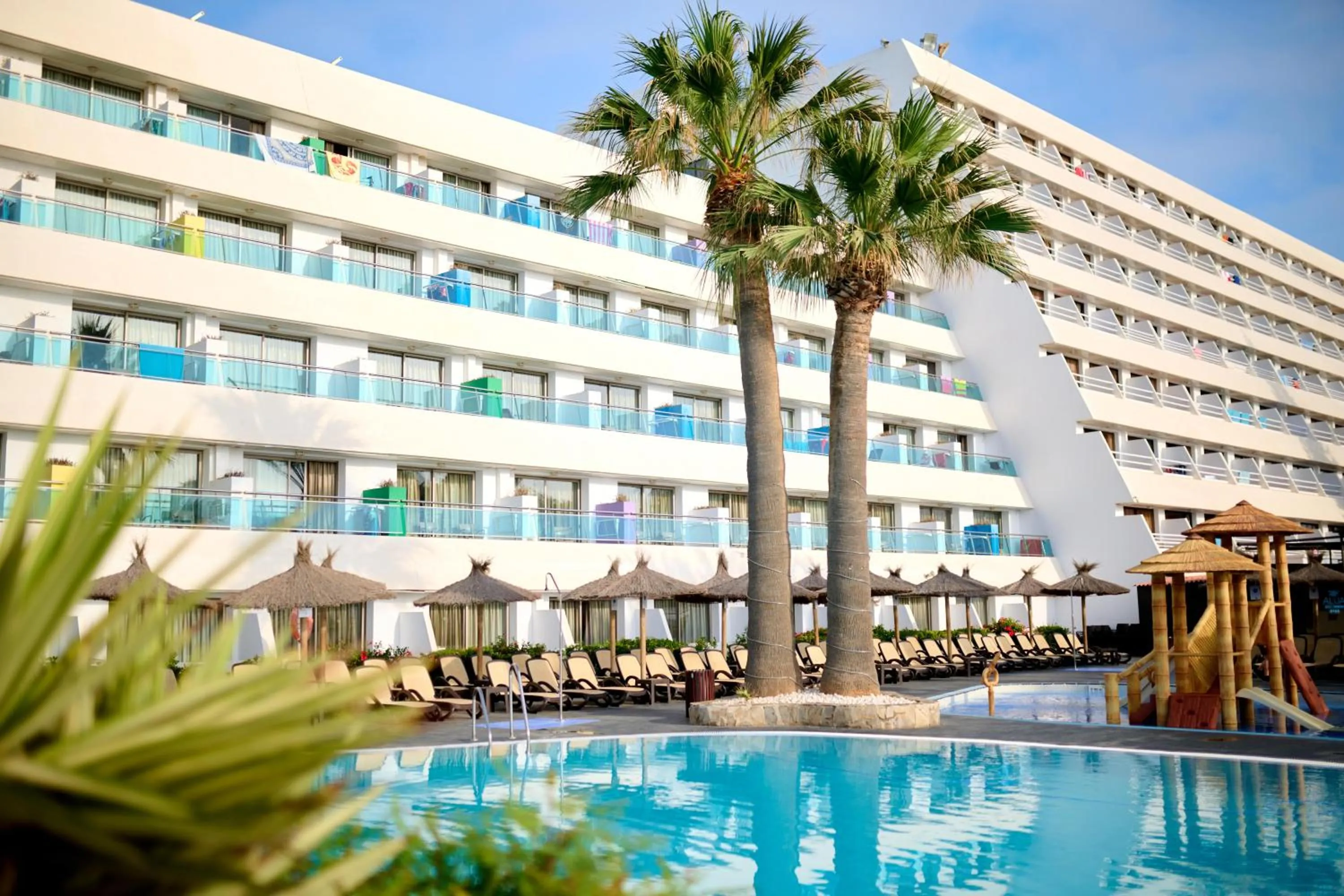 Property building in Alua Golf Trinidad