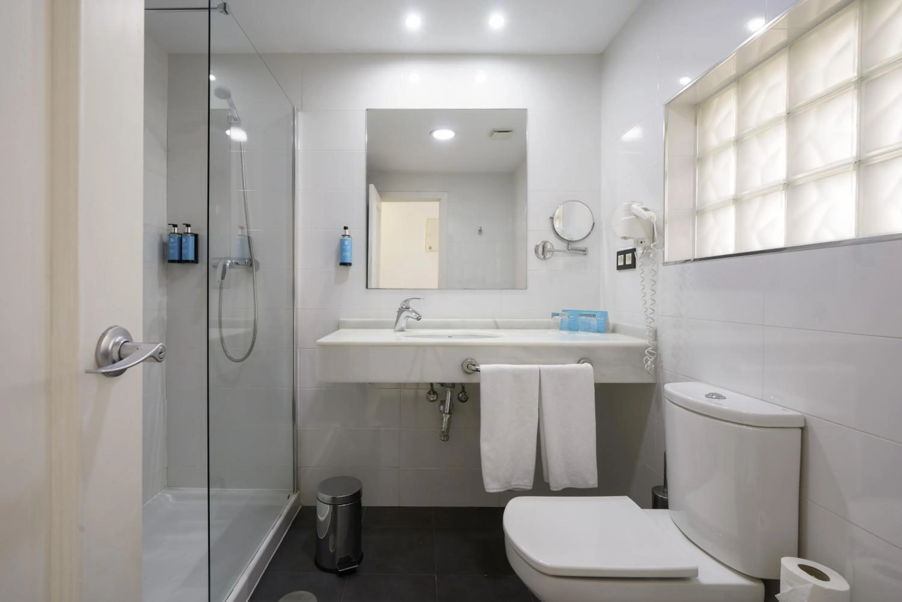 Toilet in Alua Golf Trinidad