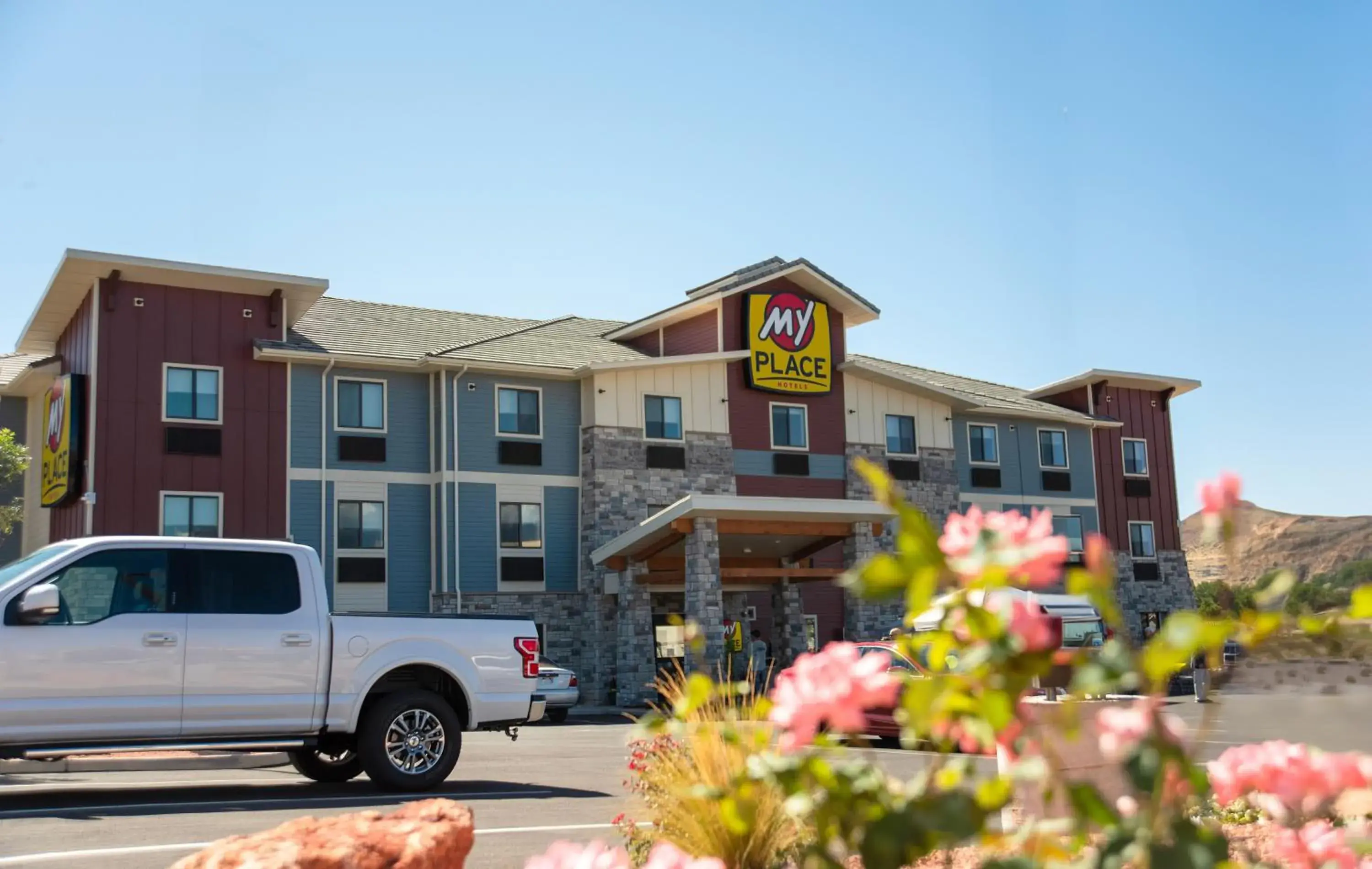 Property building in My Place Hotel-Hurricane, UT Property building in My Place Hotel-Hurricane, UT