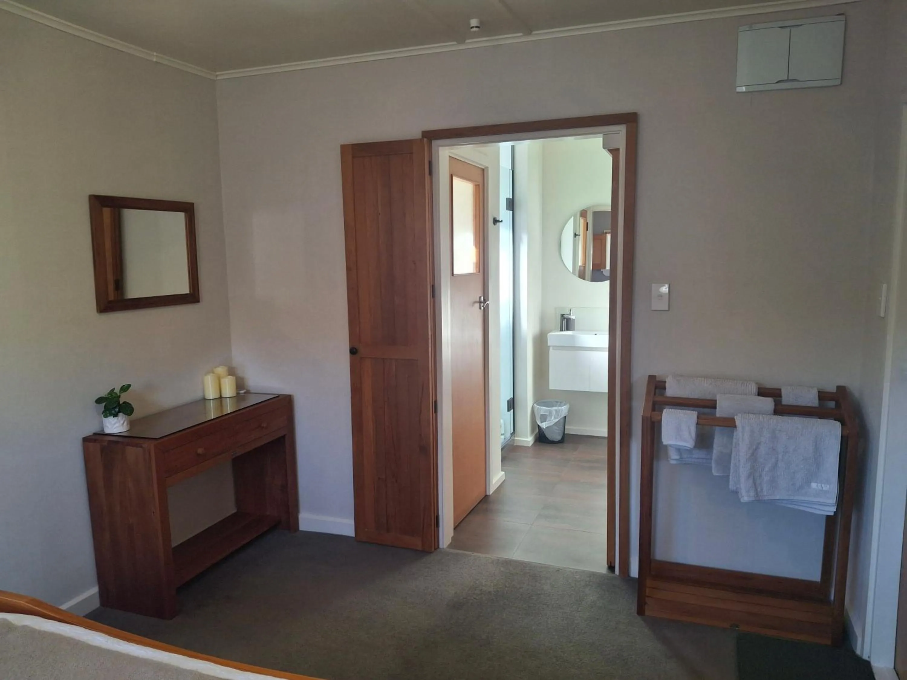 Bedroom, Bed in Magnolia Cottage B&B