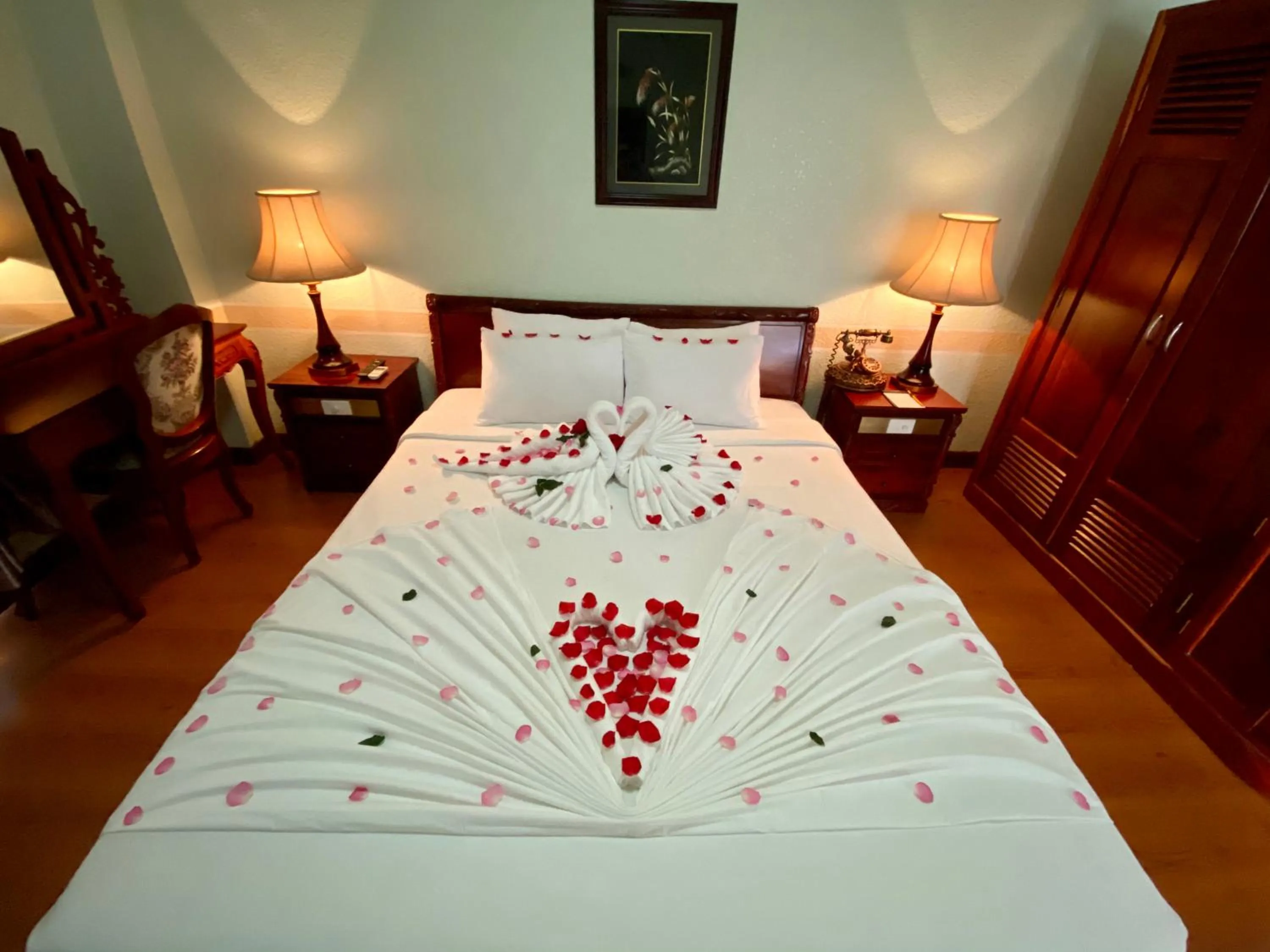 Bed in NINH KIEU 2 HOTEL
