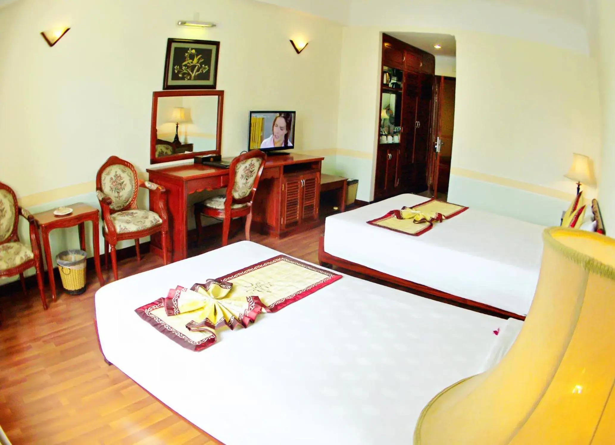 Twin Room in NINH KIEU 2 HOTEL Twin Room in NINH KIEU 2 HOTEL