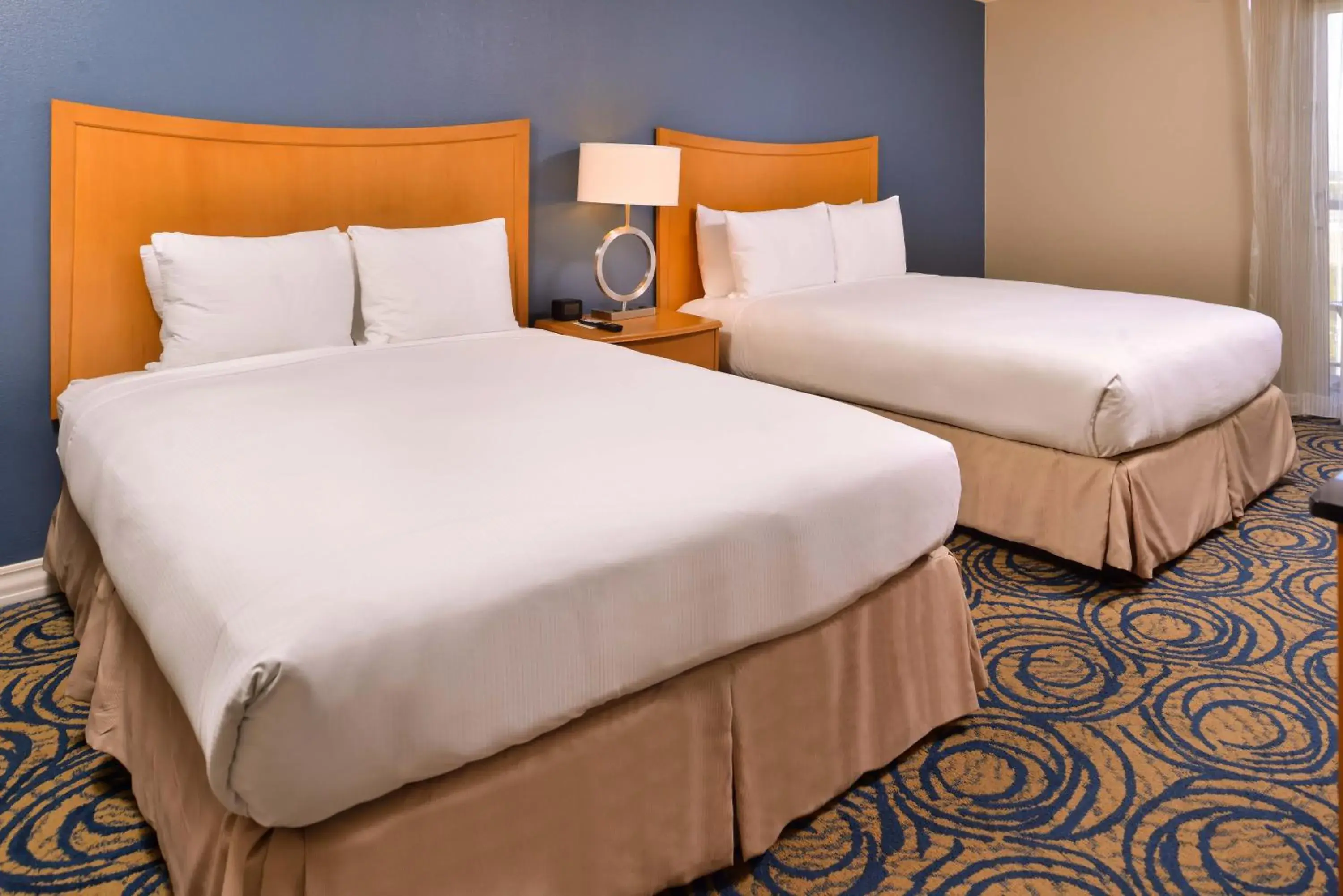 Bedroom, Bed in DoubleTree by Hilton Hotel Tampa Airport-Westshore