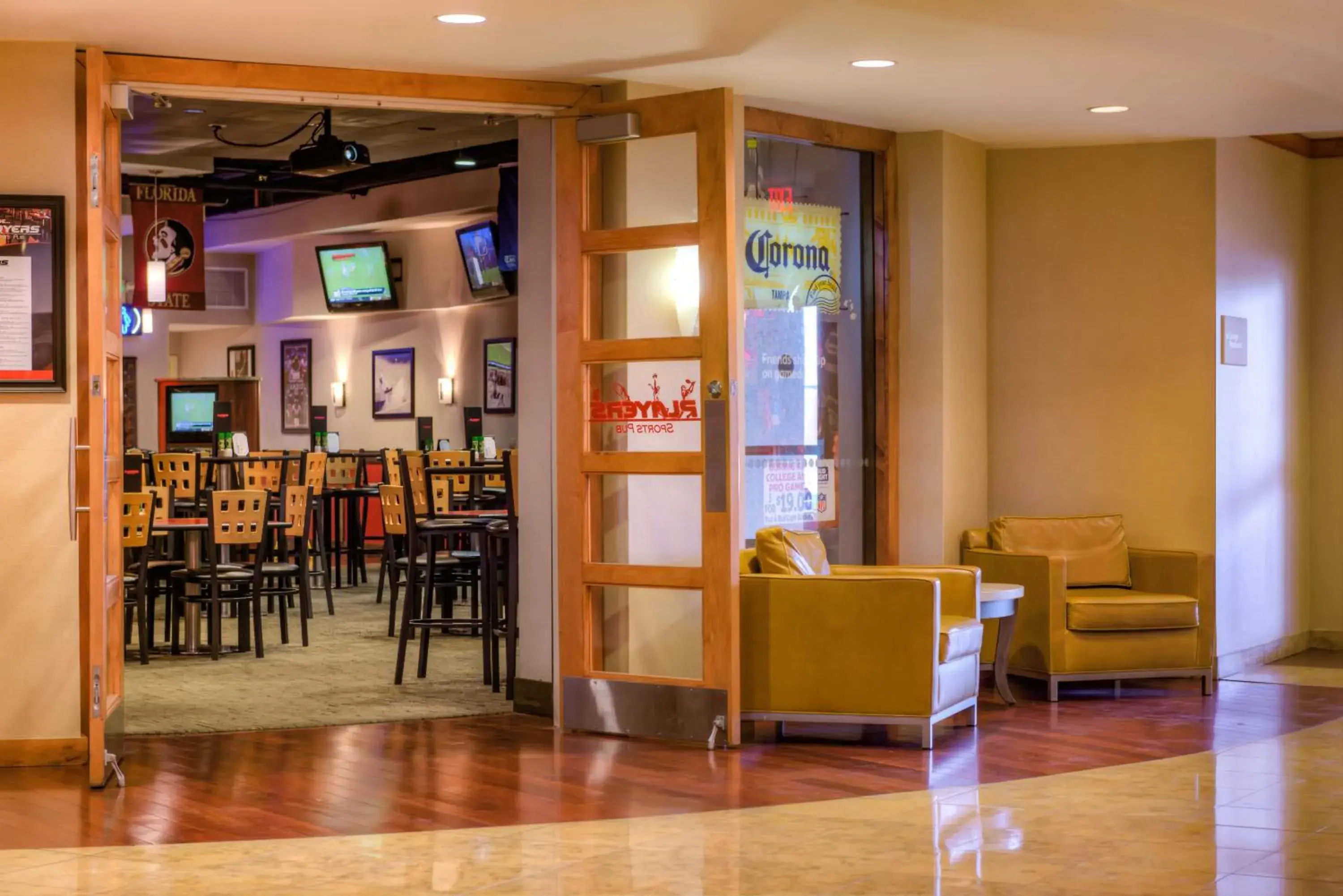 Restaurant/Places to Eat in DoubleTree by Hilton Hotel Tampa Airport-Westshore