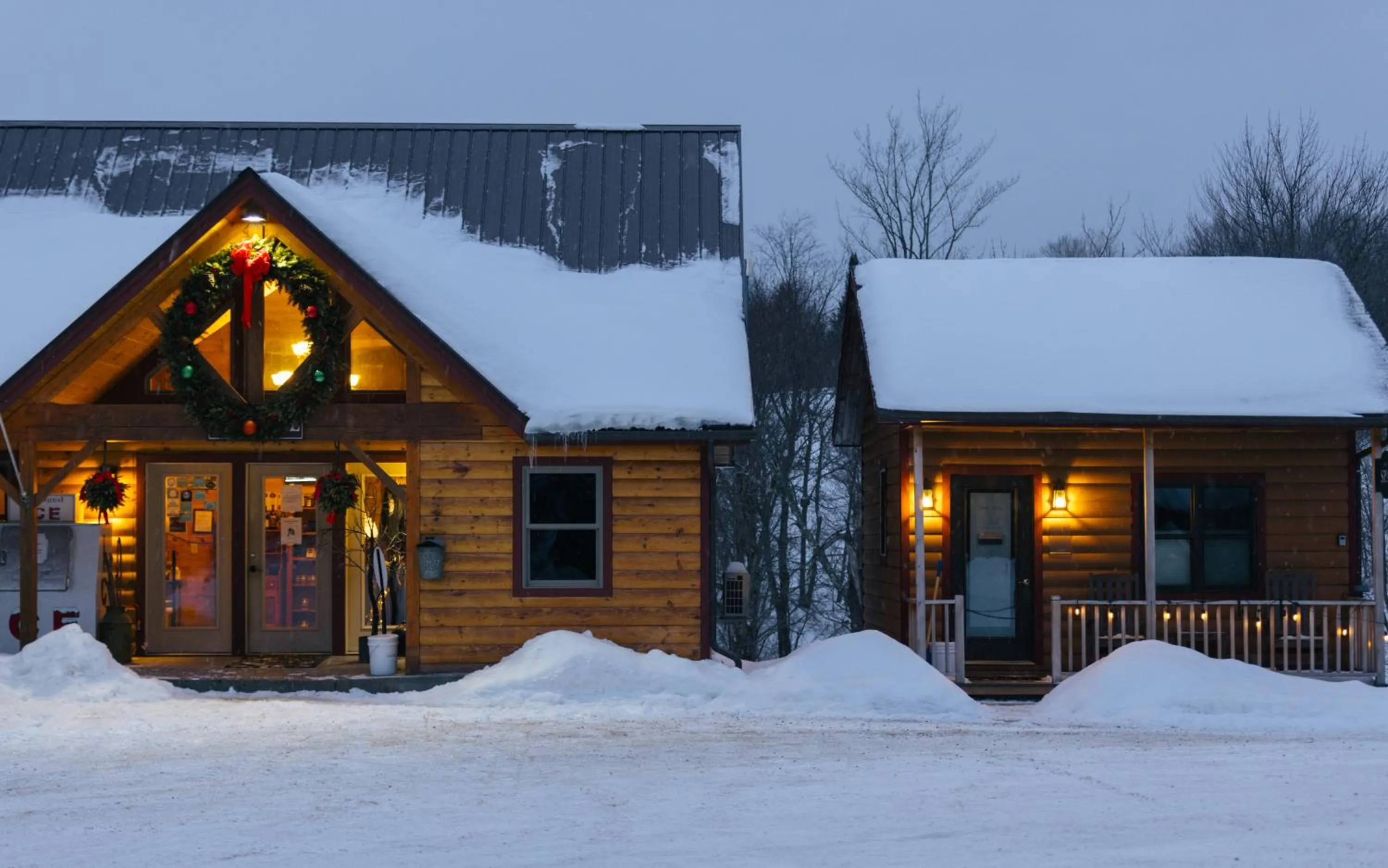 Property building in Sterling Ridge Resort