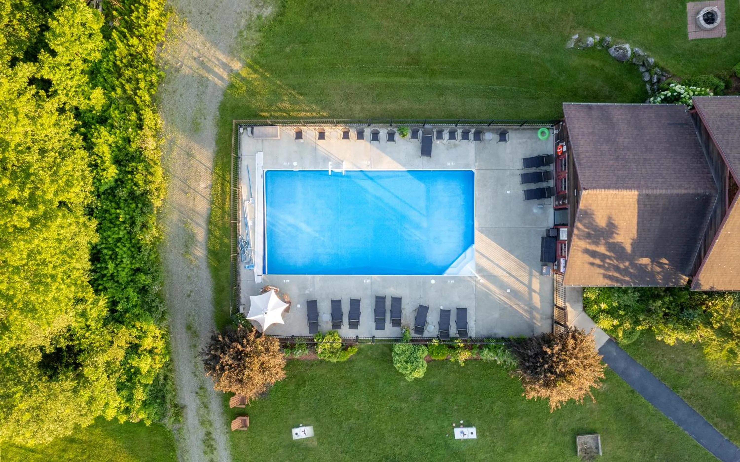 Swimming pool in Sterling Ridge Resort
