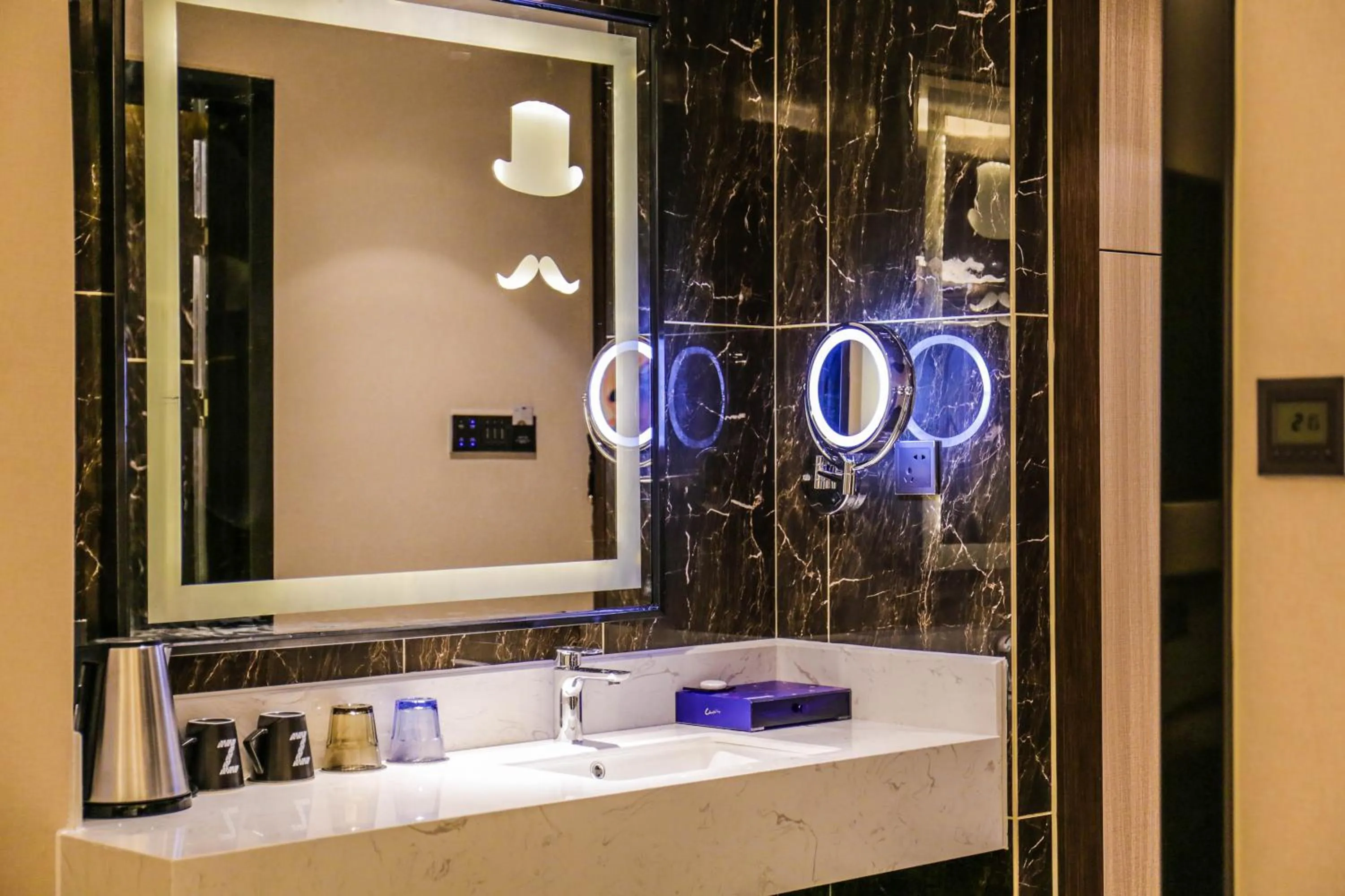 Chao Man Hotel(Guangzhou Pazhou Exhibition Center Chigang Subway Station)