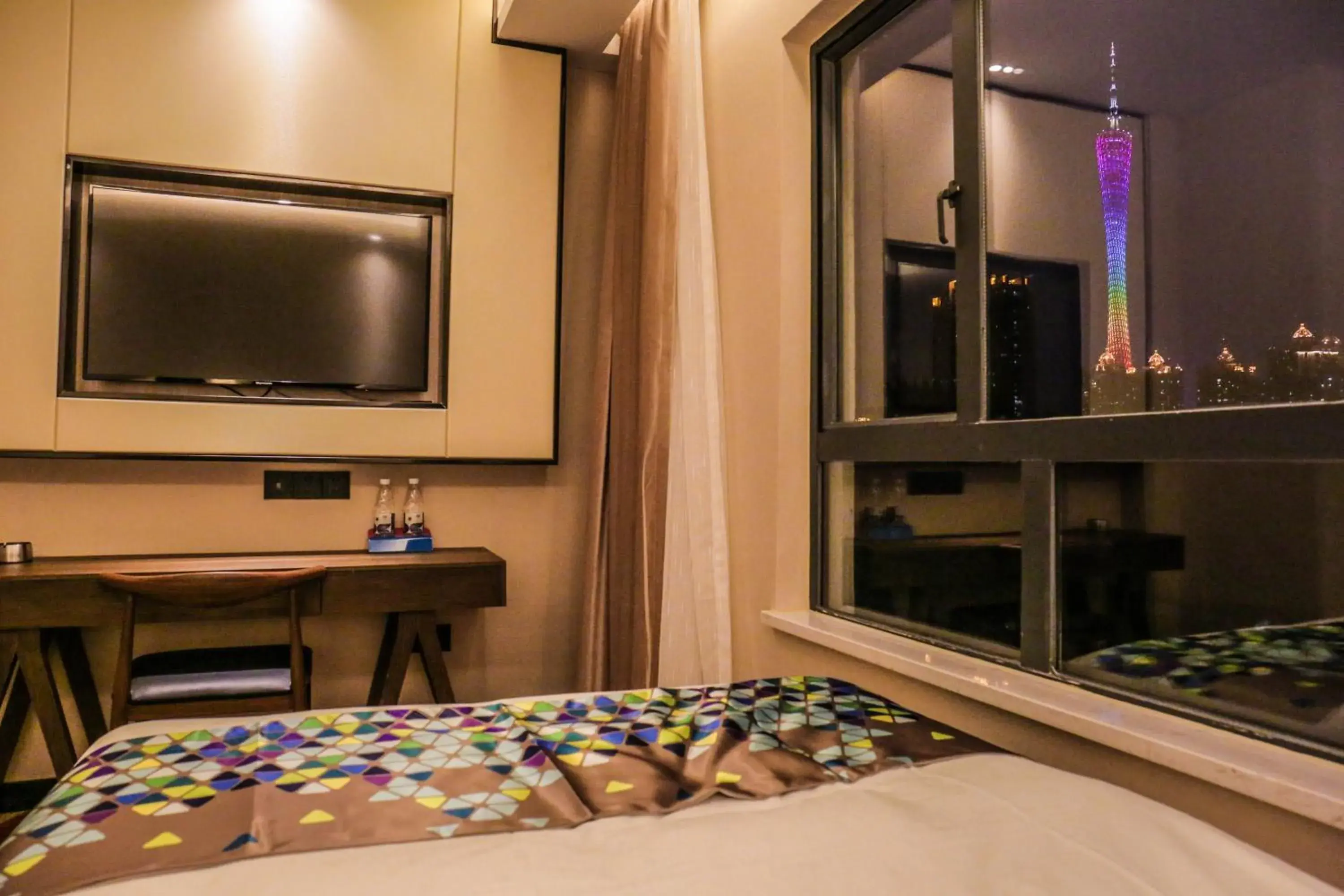 Bed in Chao Man Hotel(Guangzhou Pazhou Exhibition Center Chigang Subway Station) Bed in Chao Man Hotel(Guangzhou Pazhou Exhibition Center Chigang Subway Station)