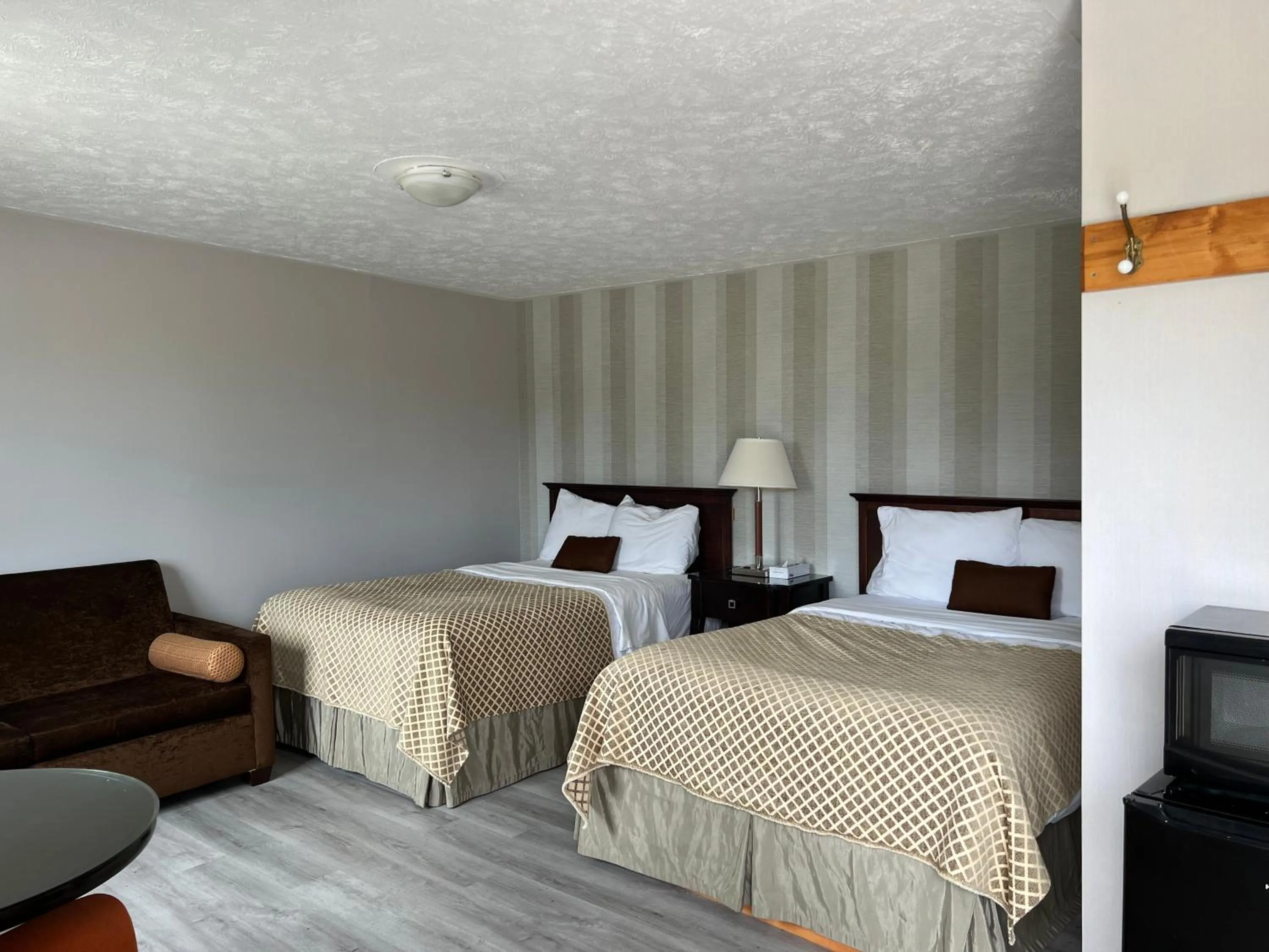 Bed in Wiarton Willys Inn