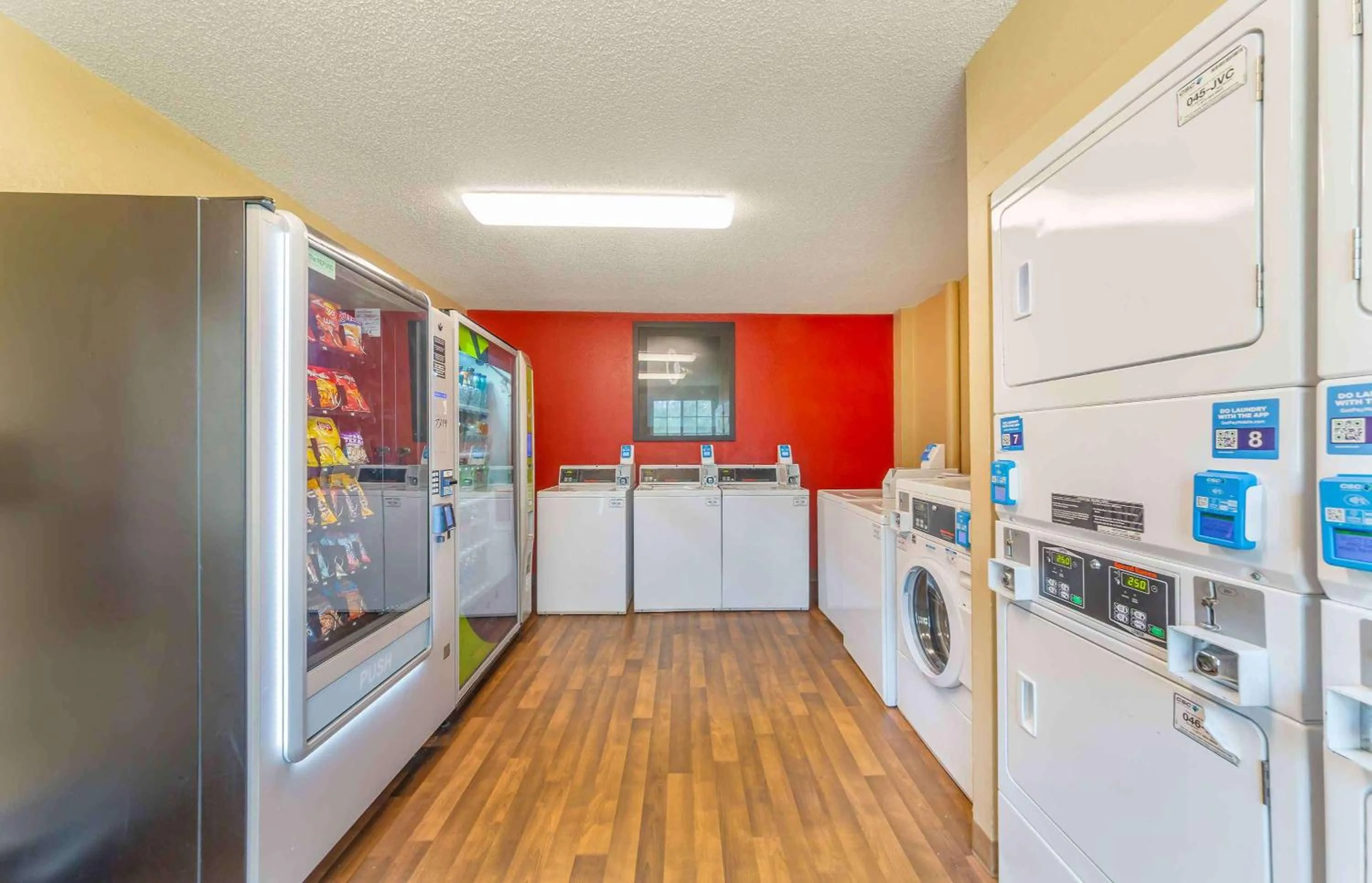 Property building in Extended Stay America Suites - Fort Lauderdale - Tamarac