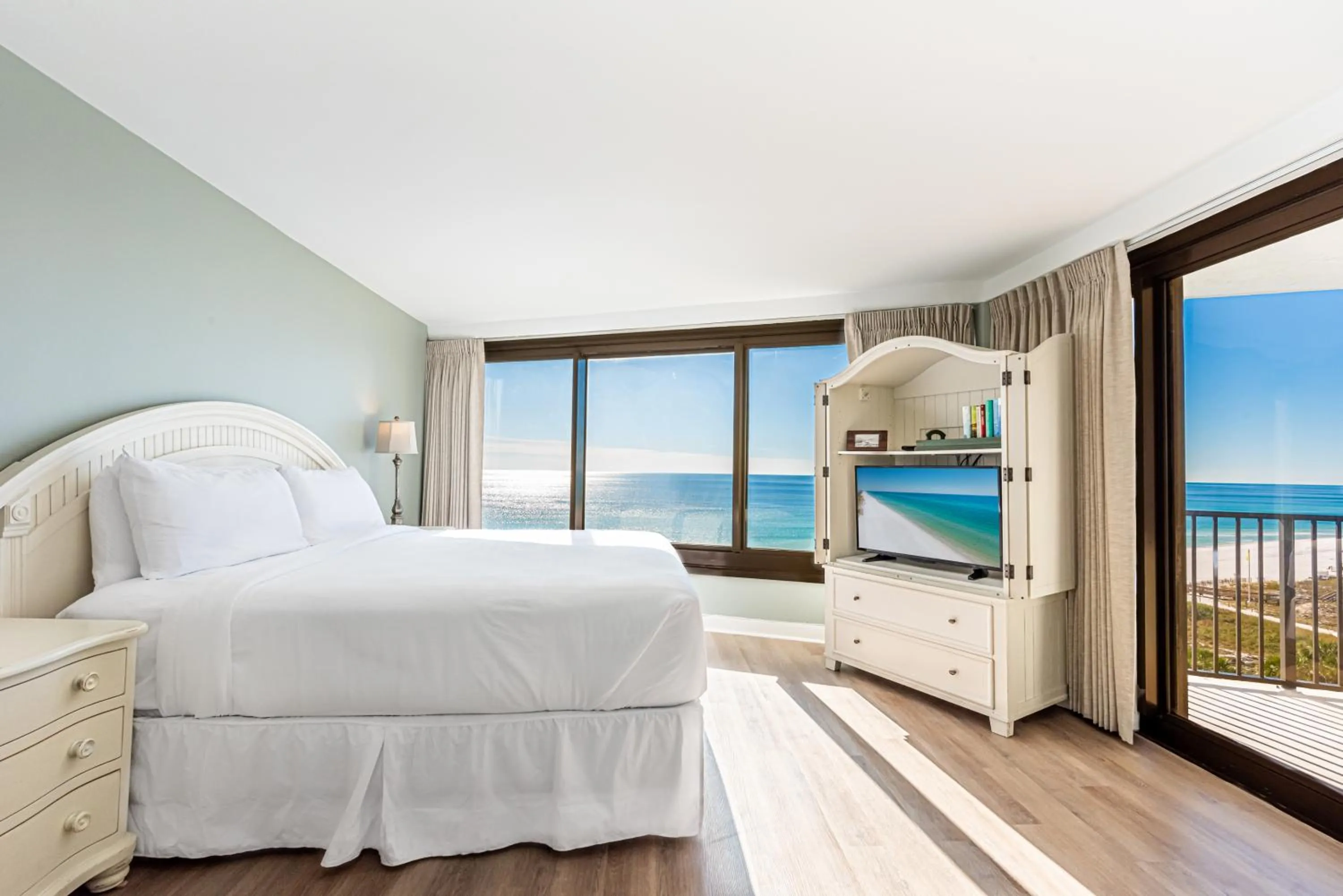 Bed in Beachside One 4101