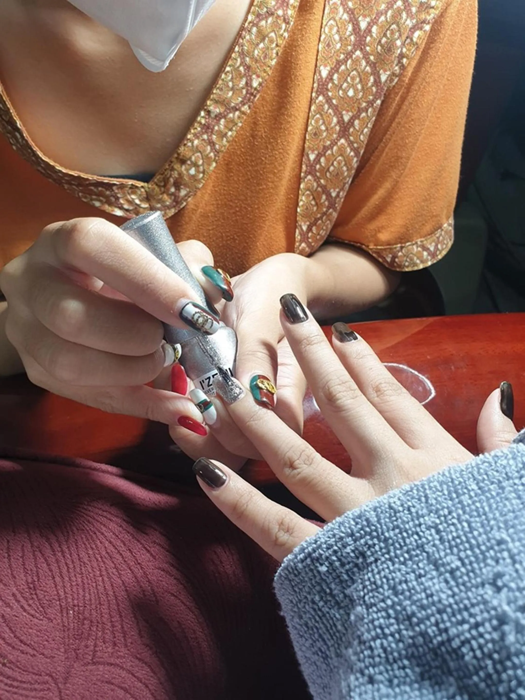 Entertainment in The Greenery central suite & hotel