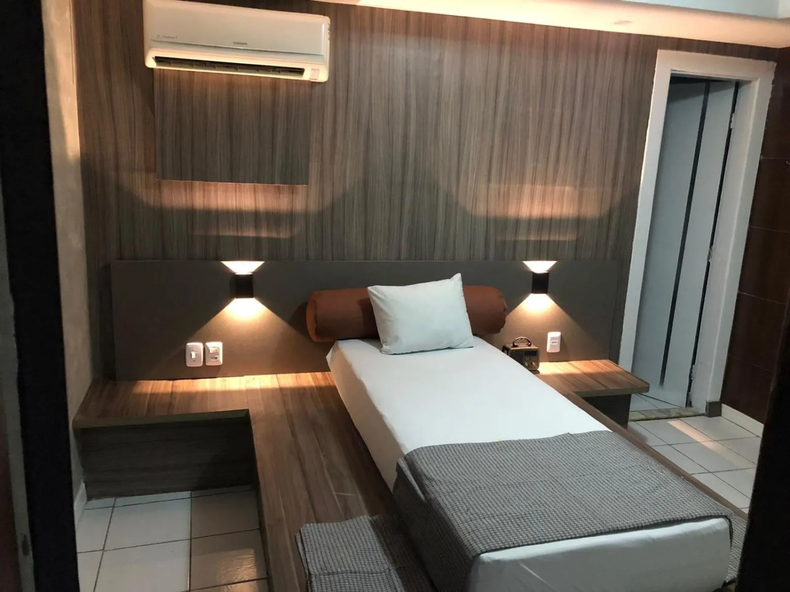 HOTEL BIGSTAR