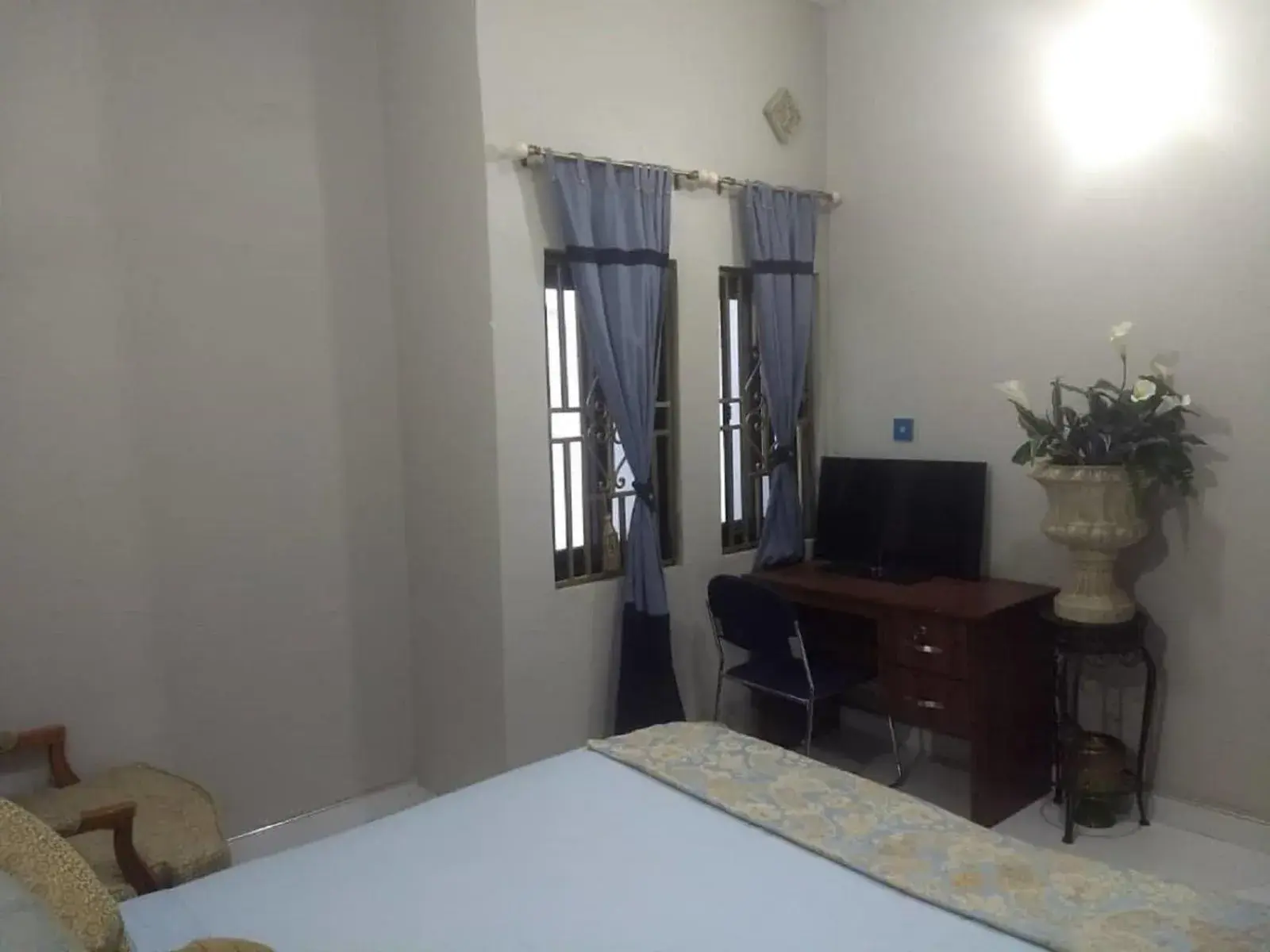 Standard King Room in The Winford Boutique Hotel Achimota Standard King Room in The Winford Boutique Hotel Achimota