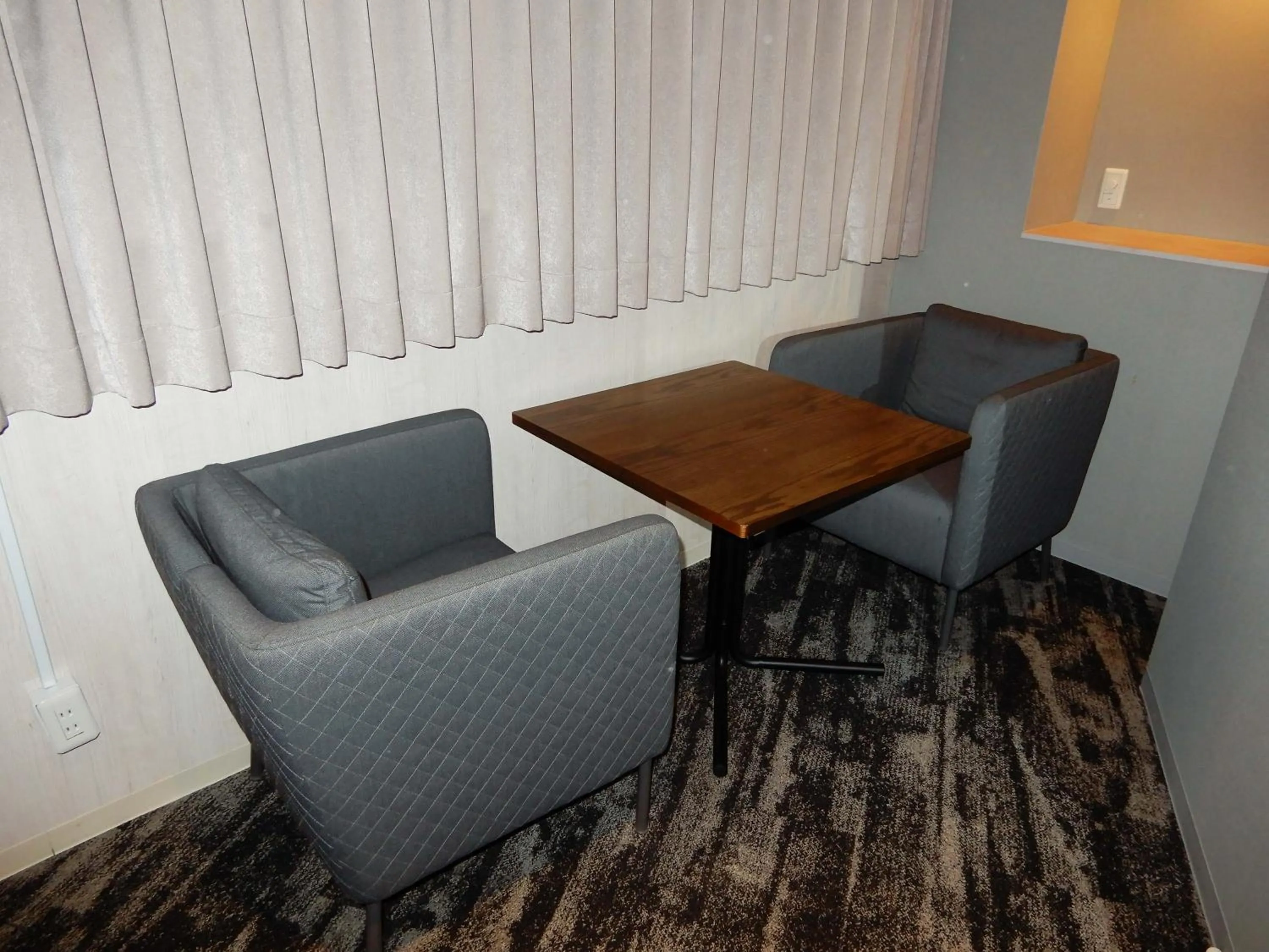 Seating area in Hotel S-Presso North
