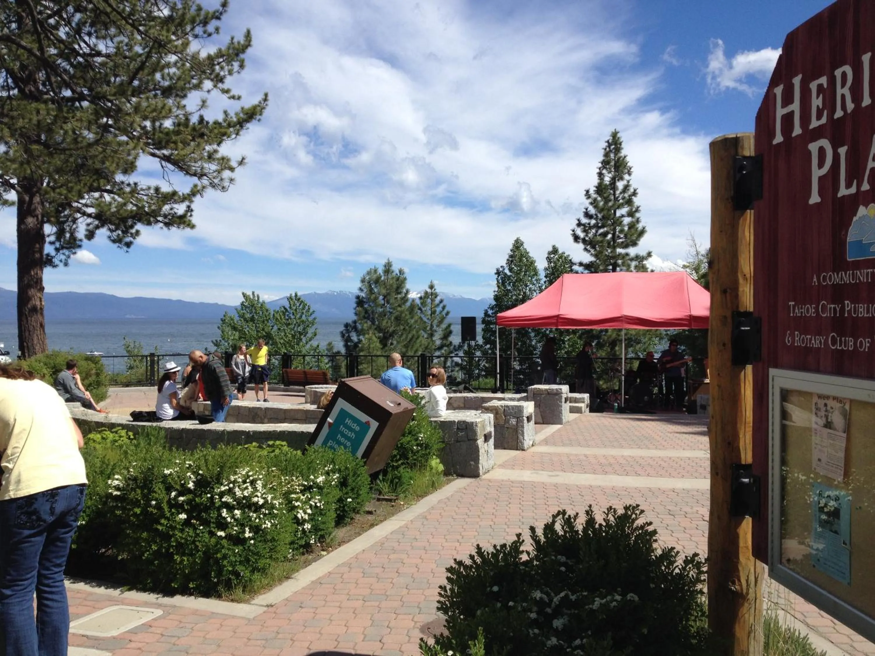 Neighbourhood in Pepper Tree Inn Tahoe City