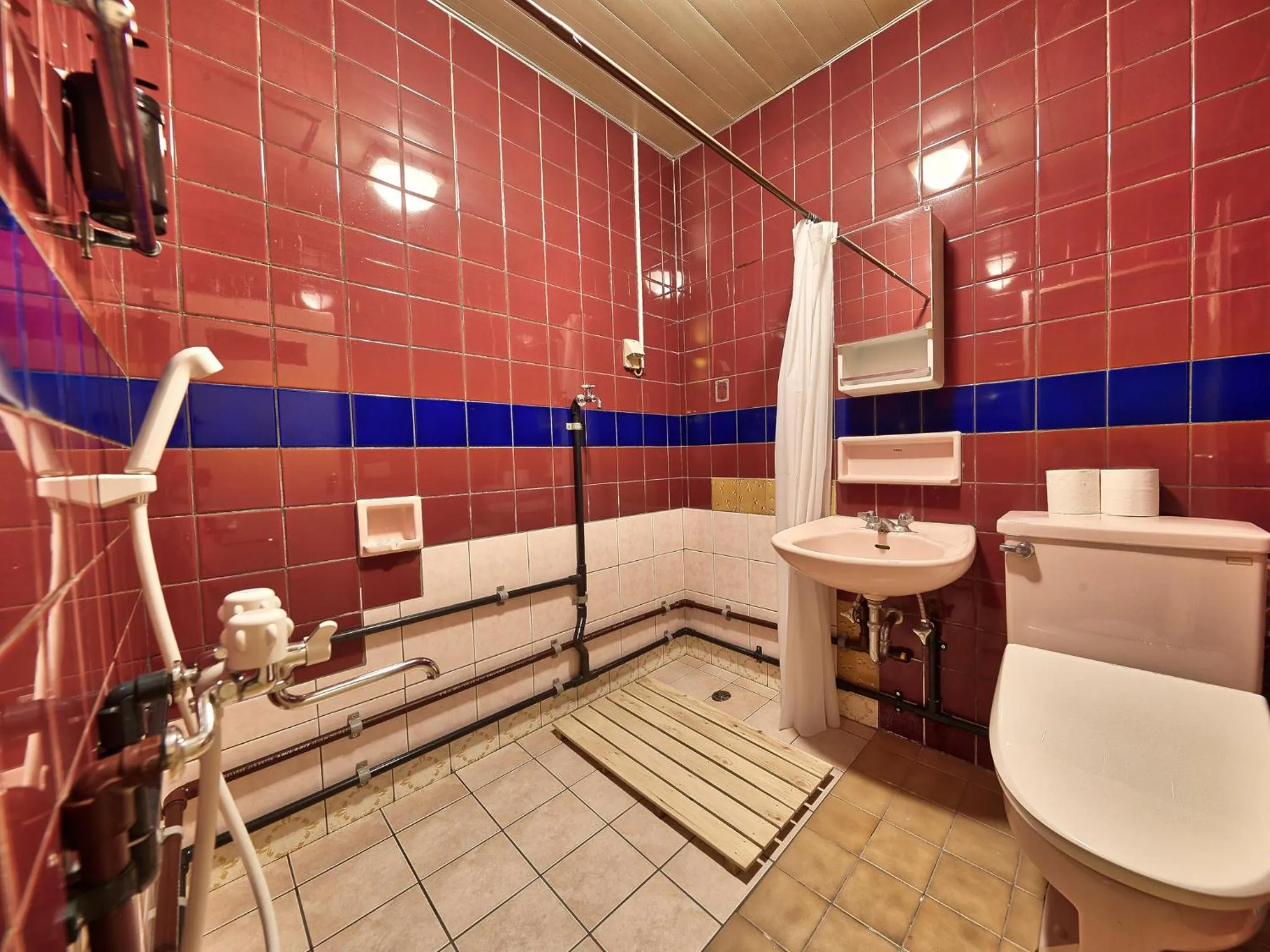 Shower in Okinawa City Hotel