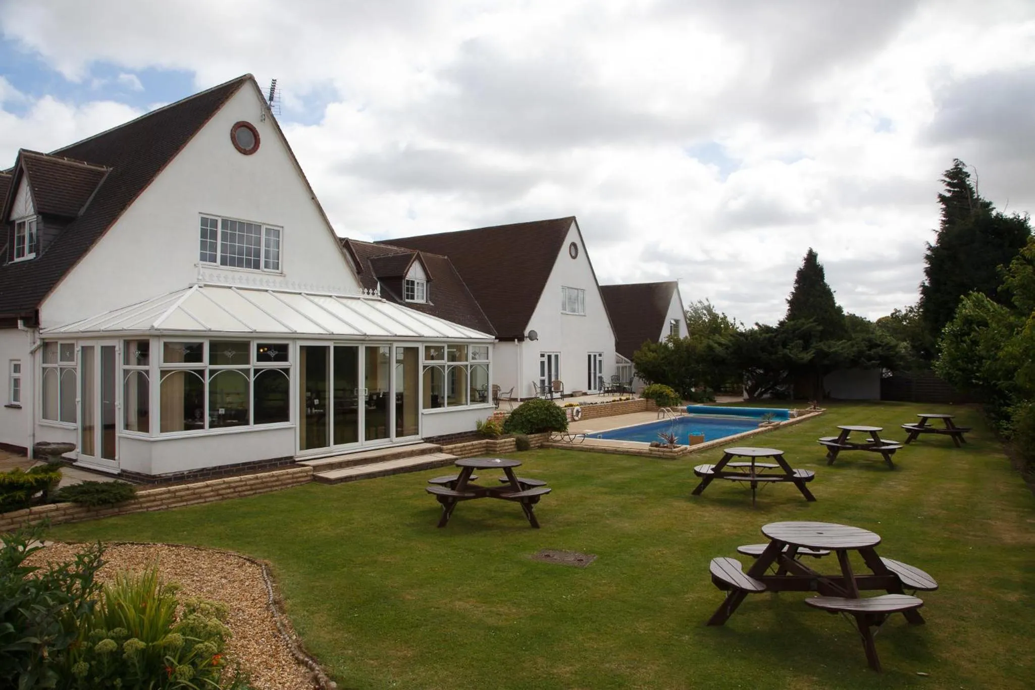 Garden in Badgers Mount Hotel