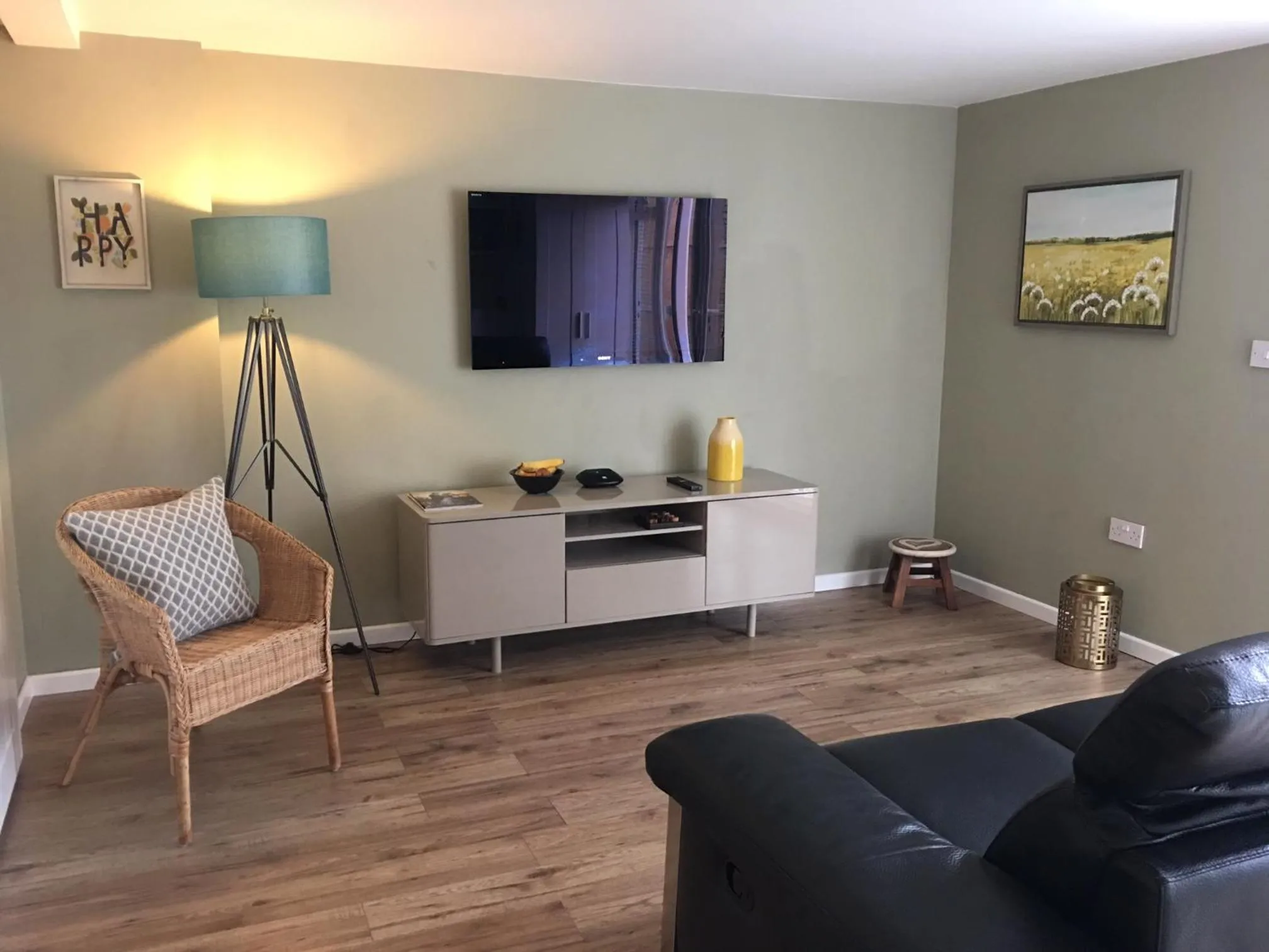 Living room in Badgers Mount Hotel