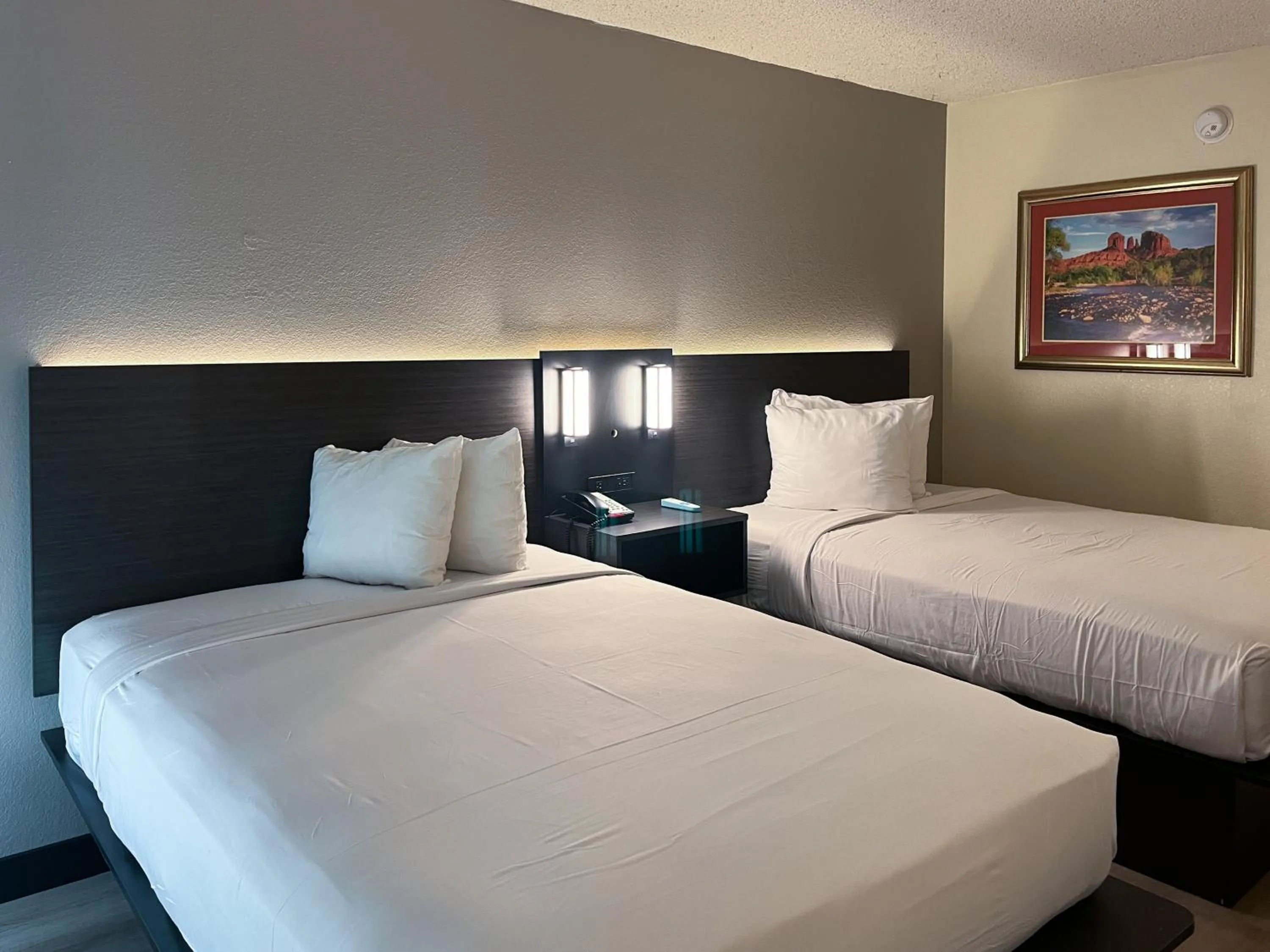 Photo of the whole room, Bed in Motel 6 Las Vegas, NV - Strip