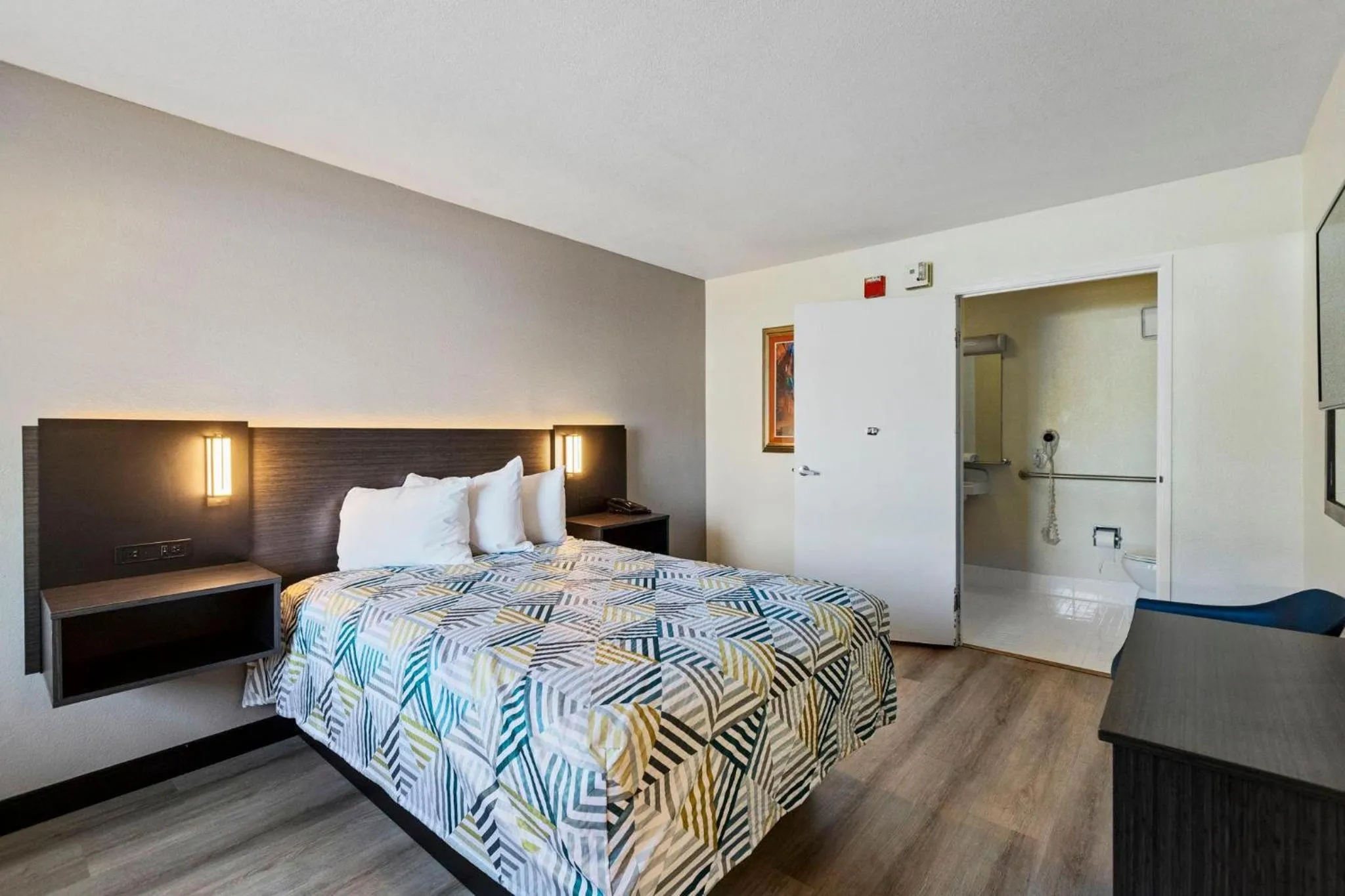 Bedroom, Bed in Motel 6 Las Vegas, NV - Strip