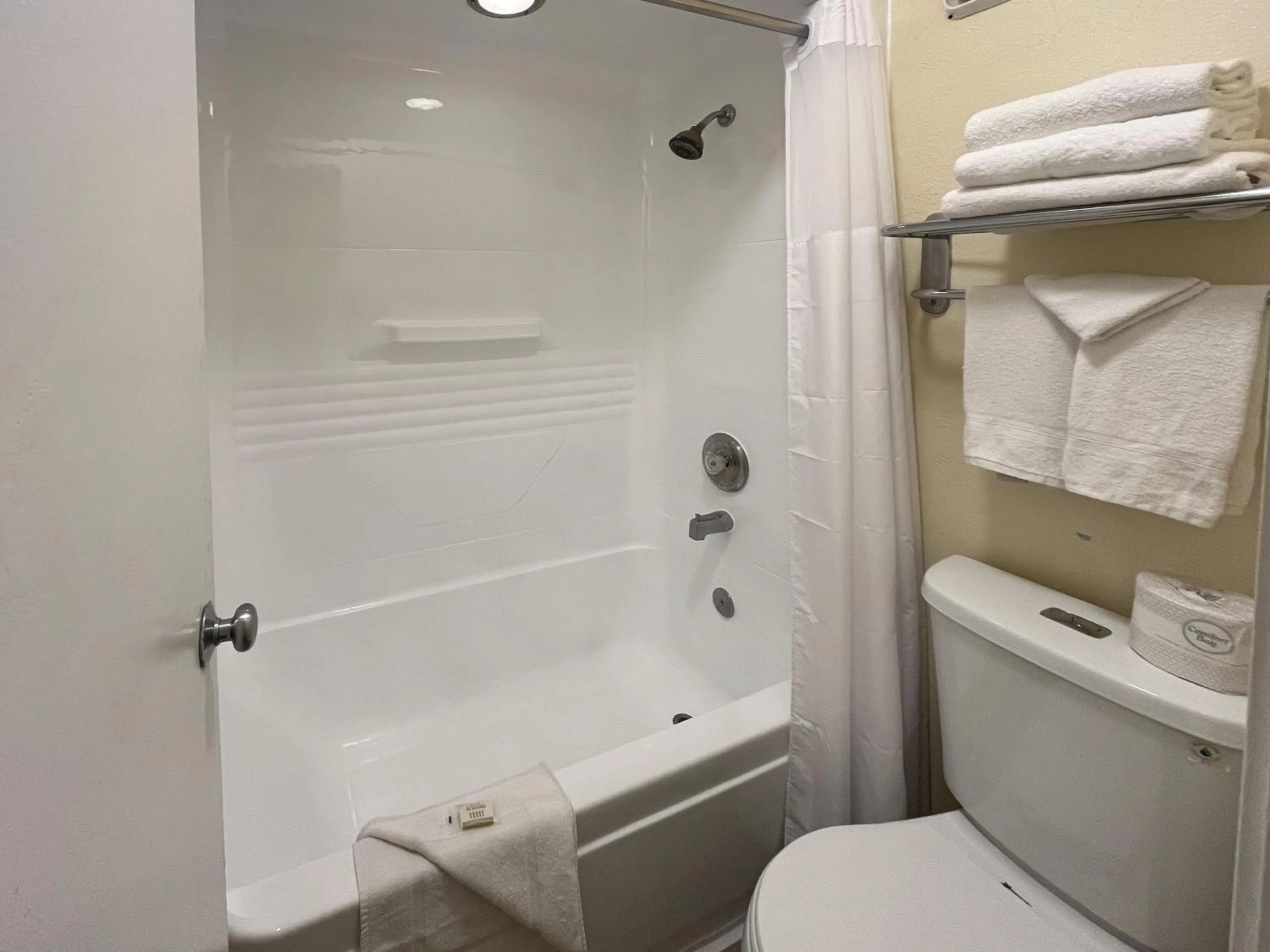 Bathroom in Motel 6 Las Vegas, NV - Strip