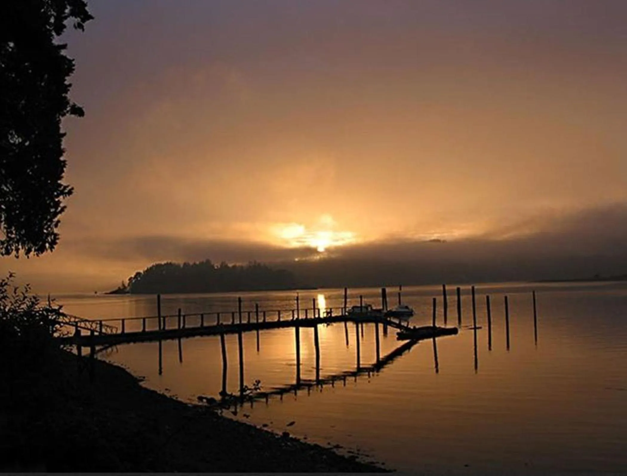 Sunrise in Salty Towers Ocean Front Cottages