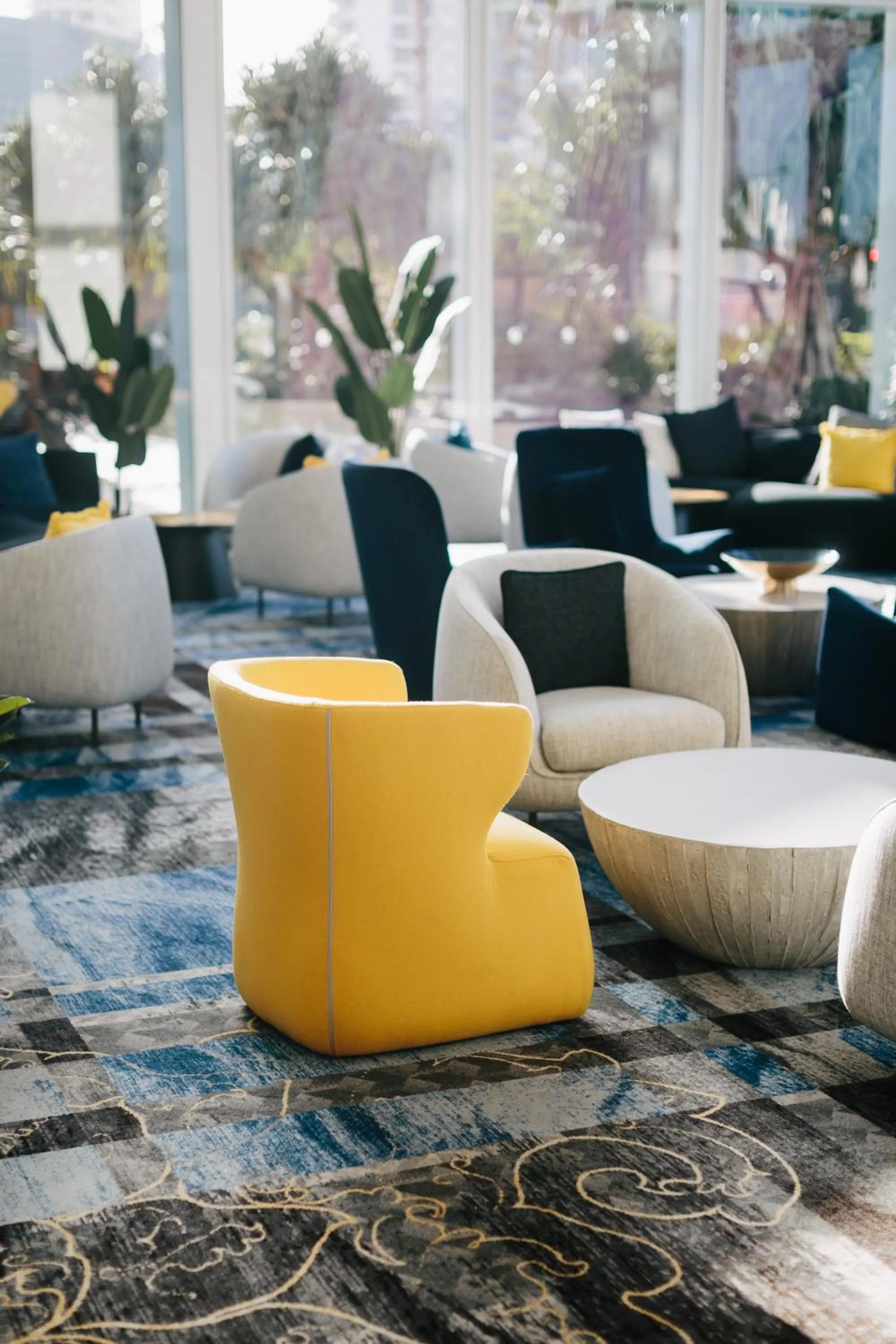 Lobby or reception in voco Gold Coast by IHG