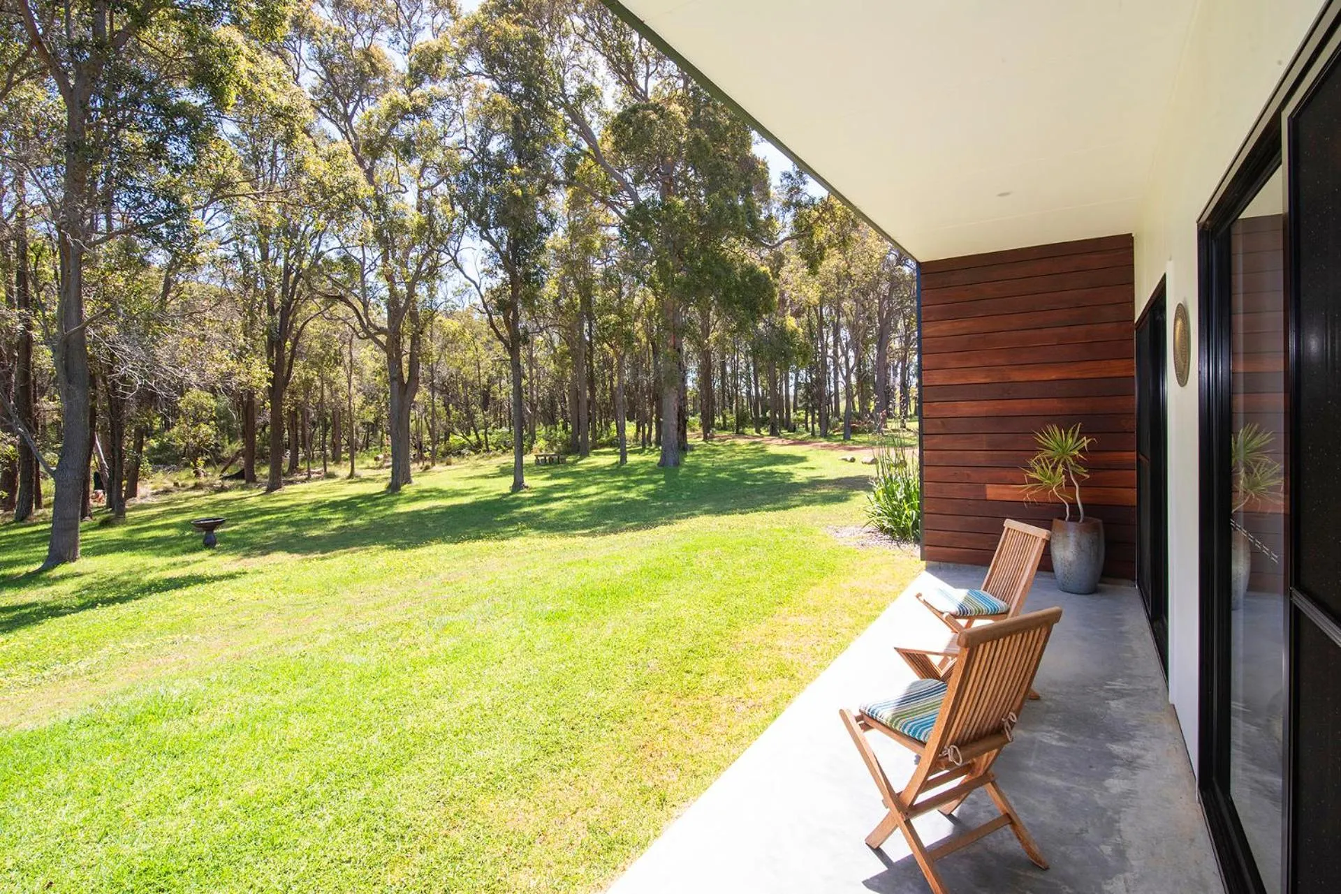 Garden view in Simala Retreat