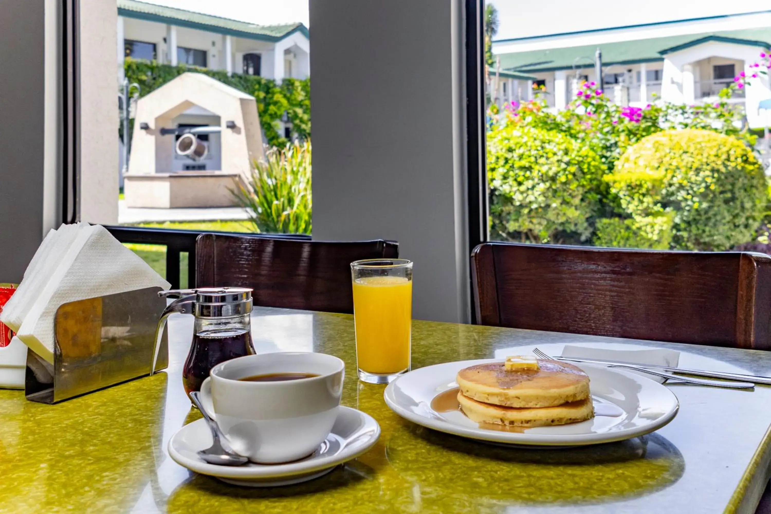 Breakfast in Quinta Dorada Hotel & Suites Breakfast in Quinta Dorada Hotel & Suites