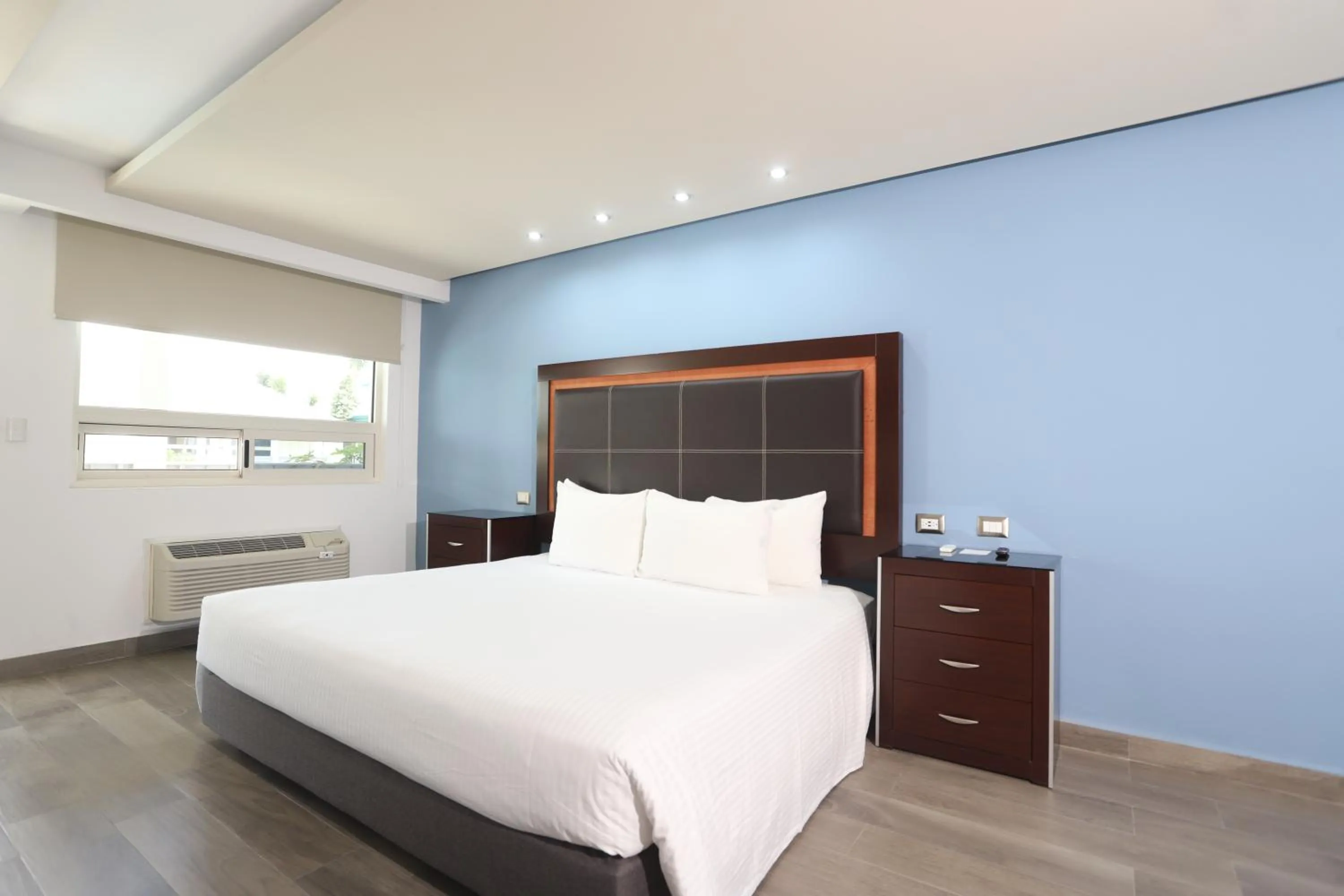 Bedroom, Bed in Quinta Dorada Hotel & Suites