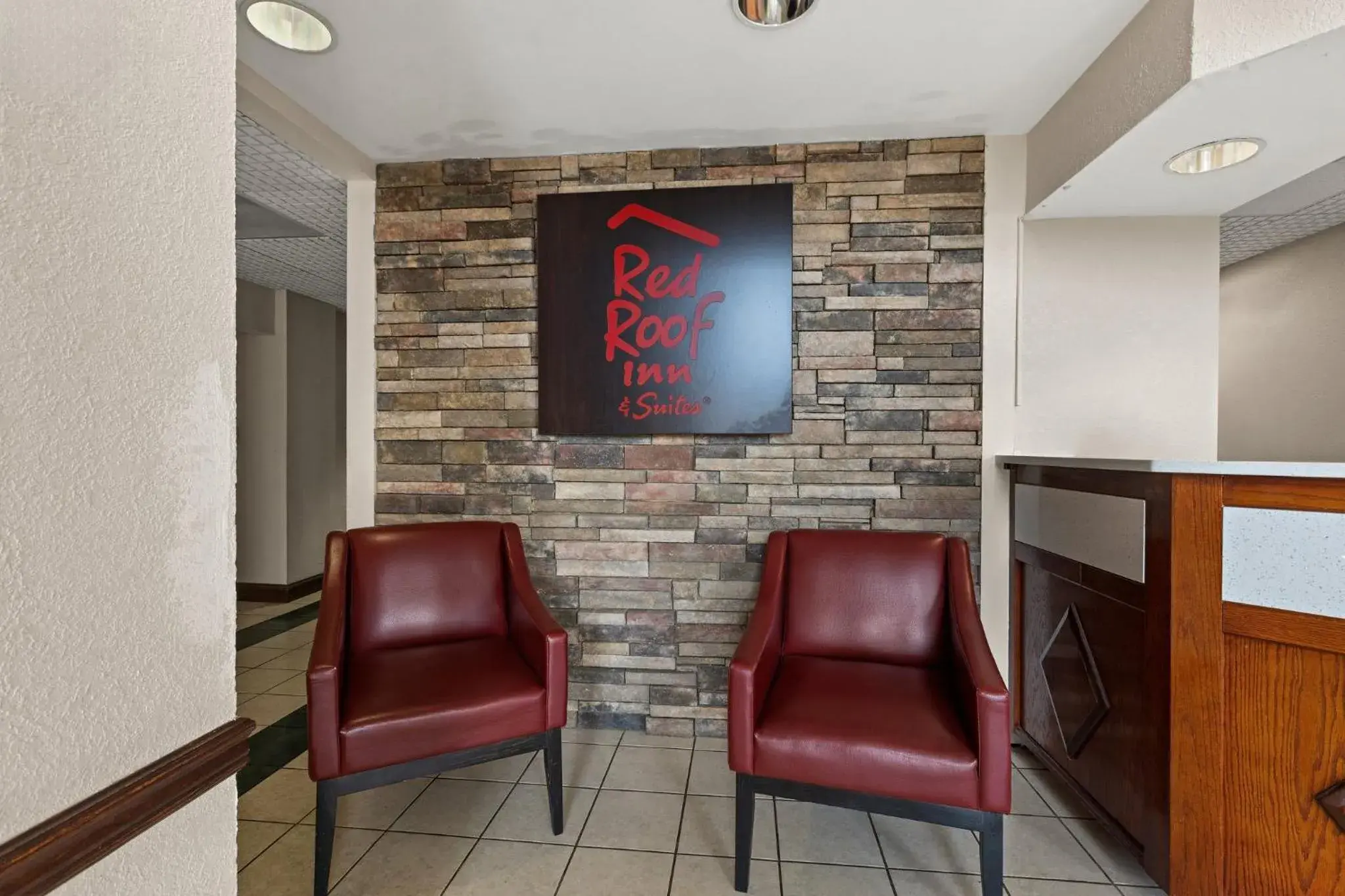 Lobby or reception in Red Roof Inn & Suites Newnan Lobby or reception in Red Roof Inn & Suites Newnan