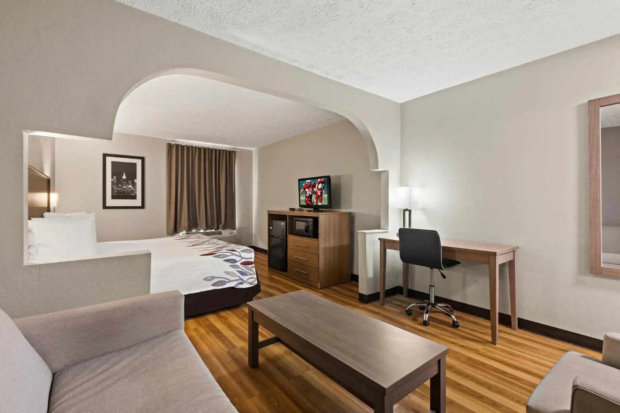 Photo of the whole room, Bed in Red Roof Inn & Suites Newnan Photo of the whole room, Bed in Red Roof Inn & Suites Newnan