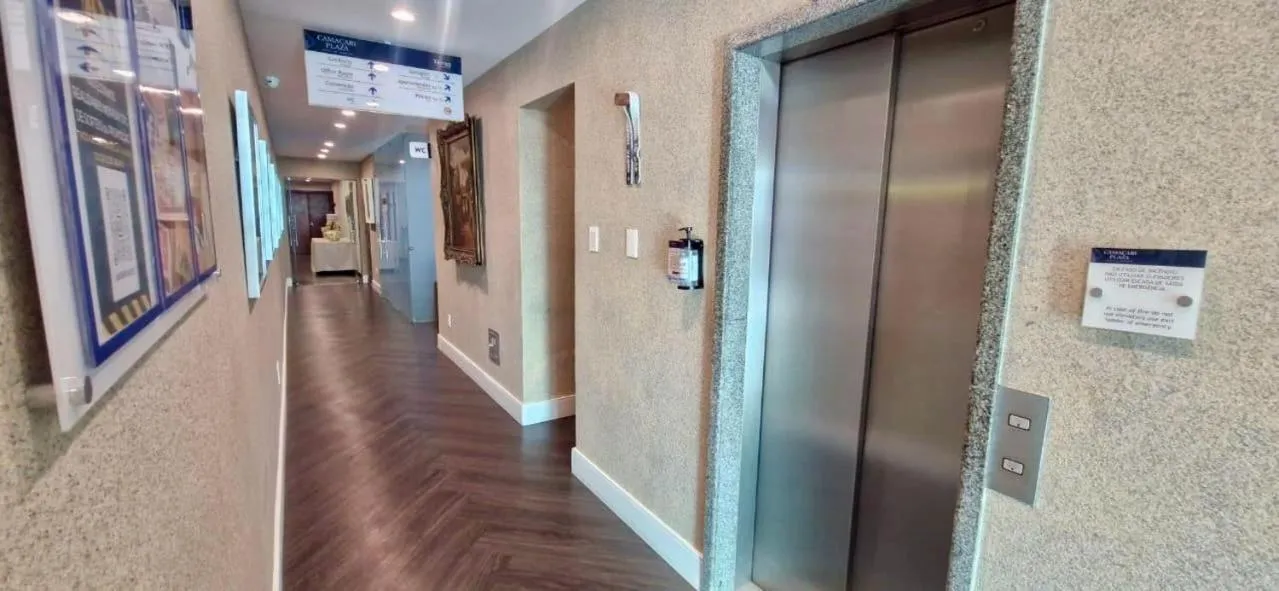 elevator in Camaçari Plaza Hotel
