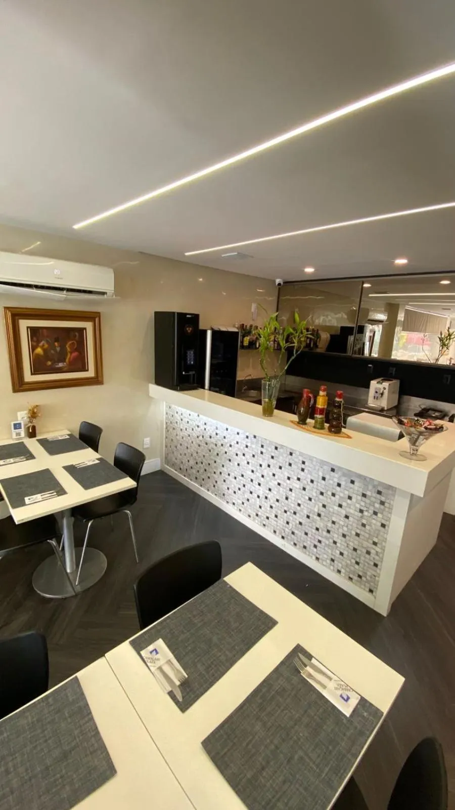 Restaurant/places to eat in Camaçari Plaza Hotel