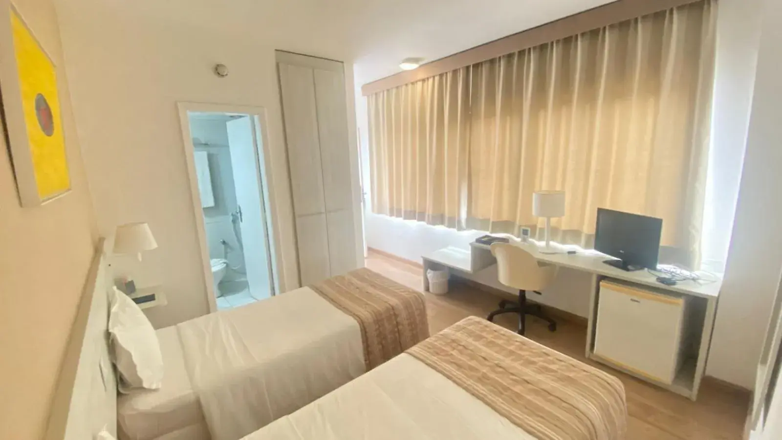 Budget Twin Room in Camaçari Plaza Hotel Budget Twin Room in Camaçari Plaza Hotel