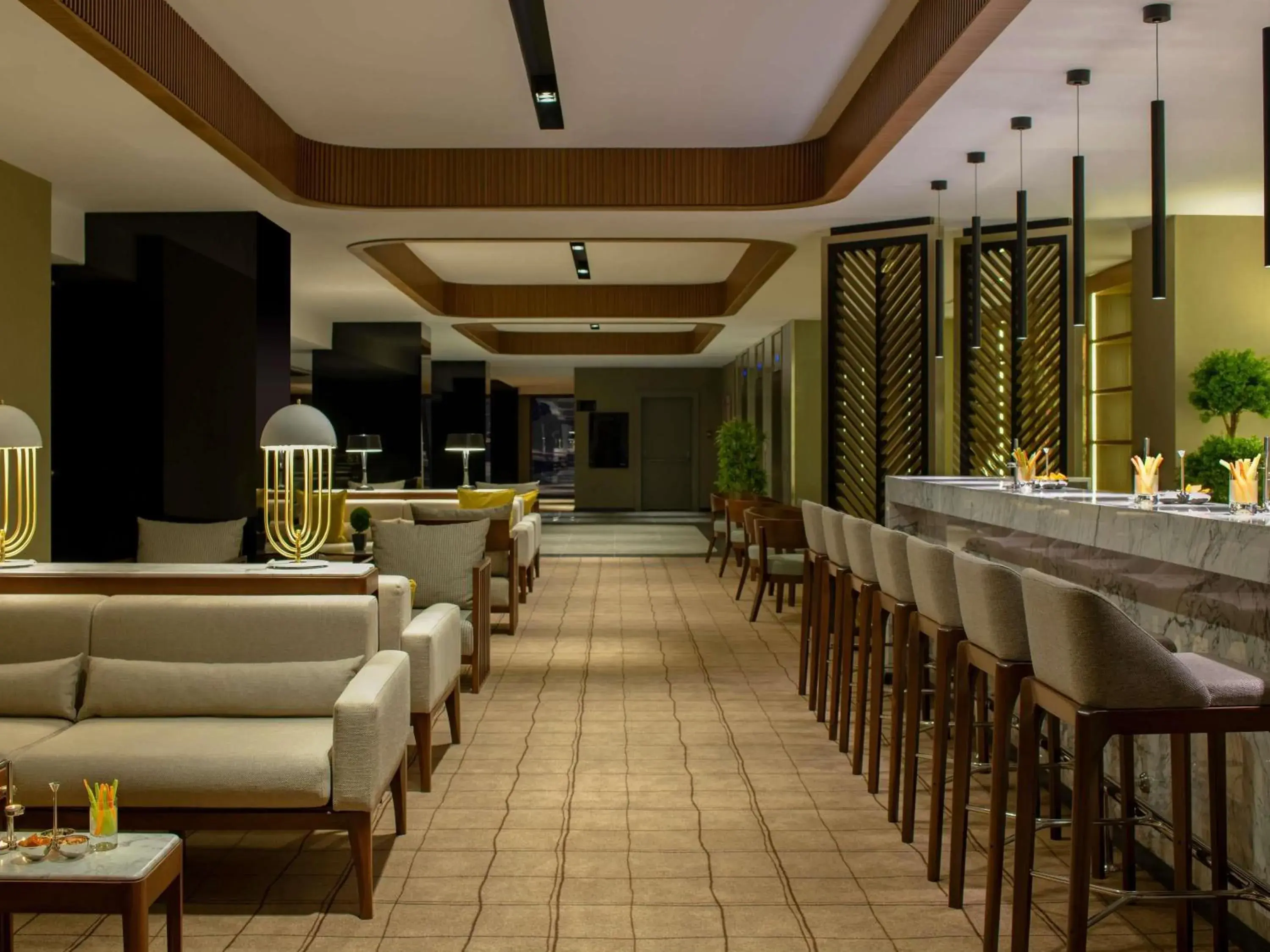 Lounge or bar in Movenpick Diyarbakir Lounge or bar in Movenpick Diyarbakir