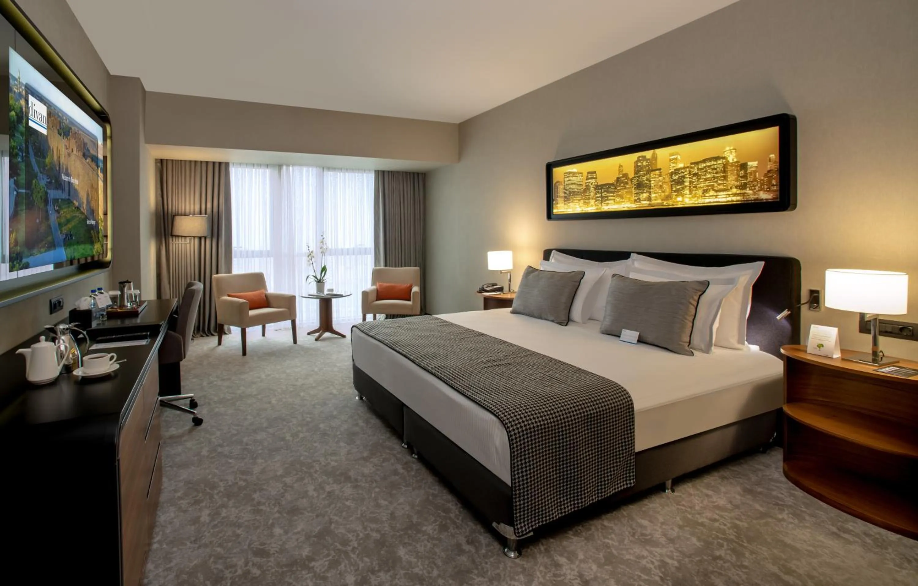 Photo of the whole room, Bed in Movenpick Diyarbakir