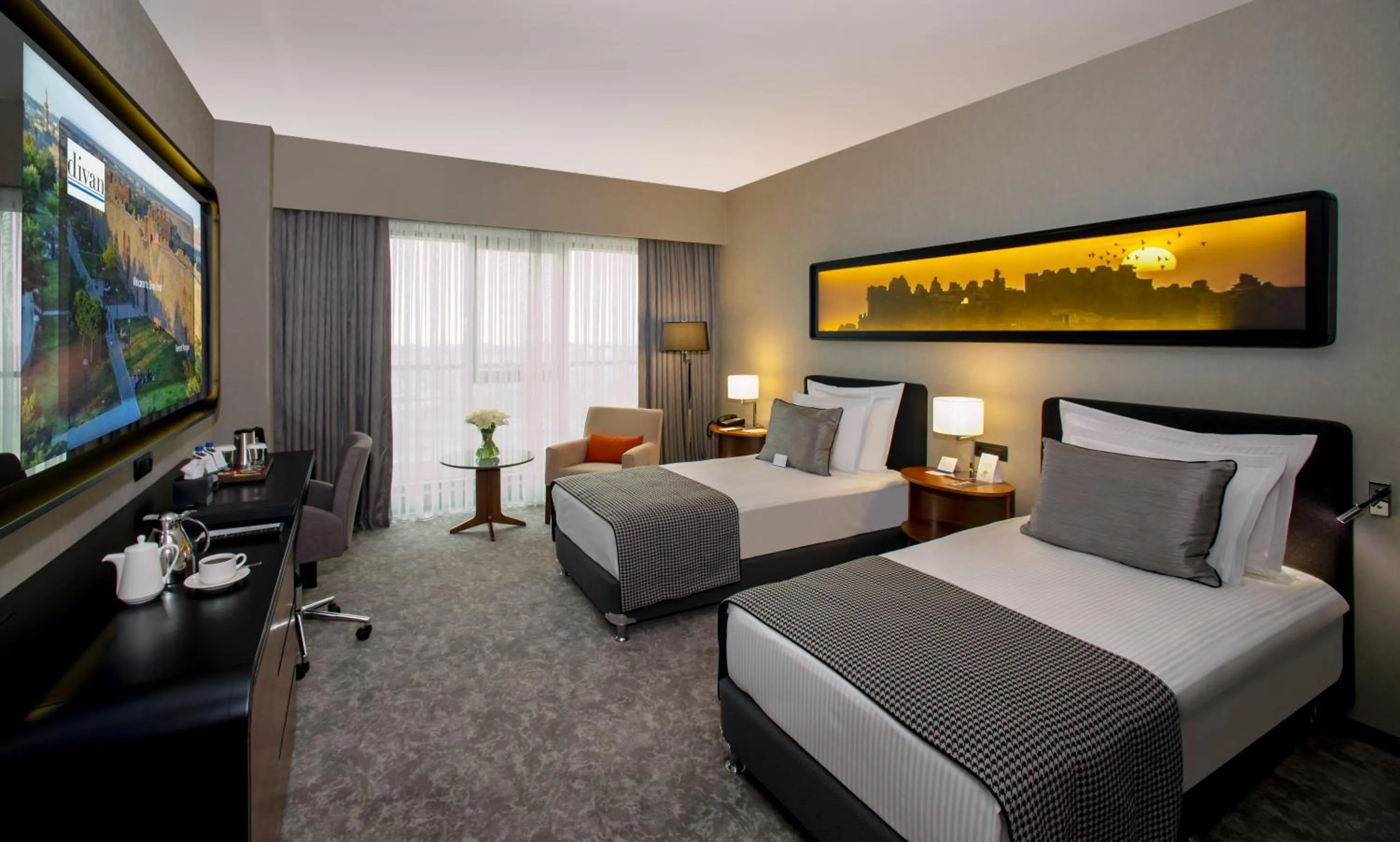 Photo of the whole room, Bed in Movenpick Diyarbakir