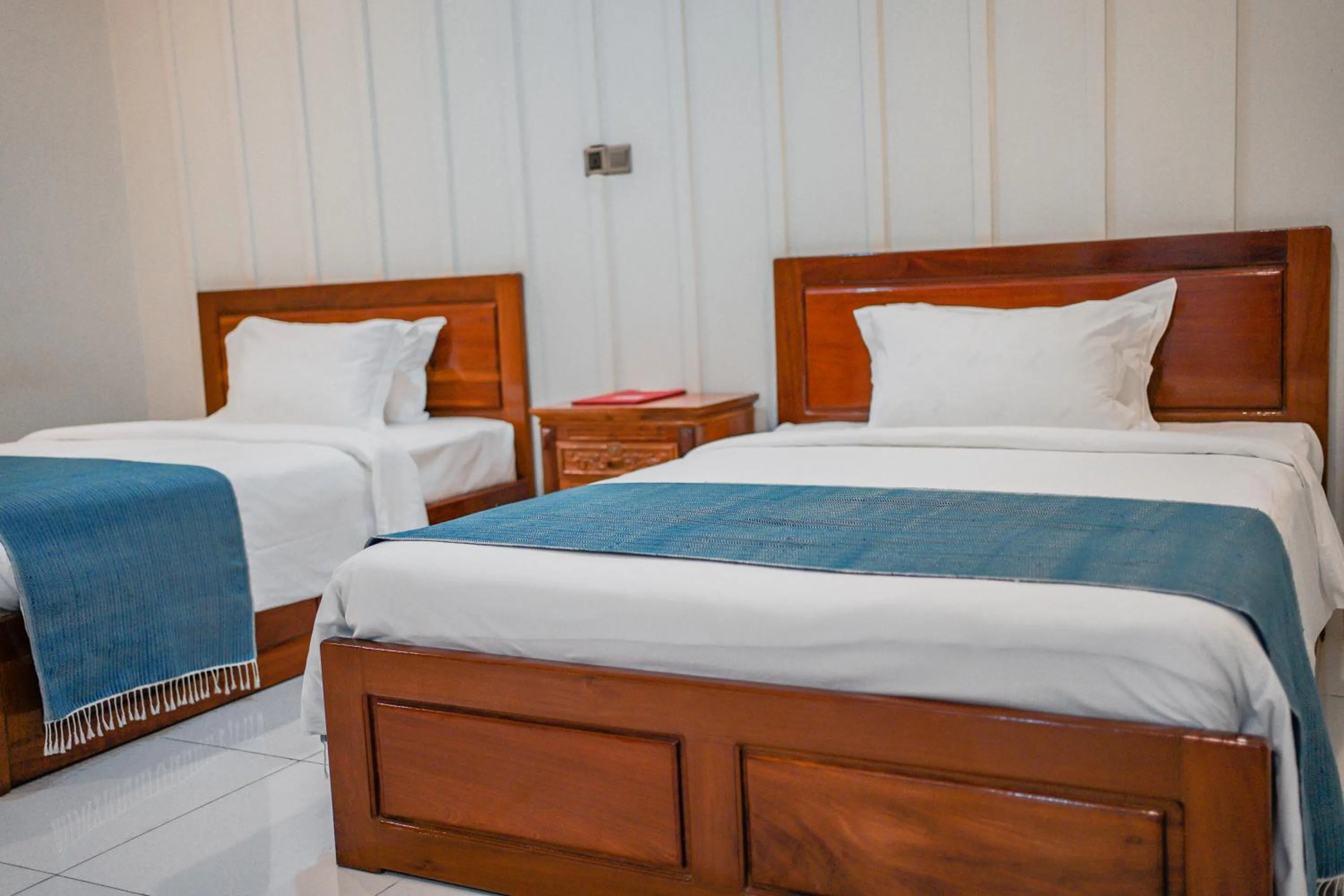 Bed in Montagne Regency