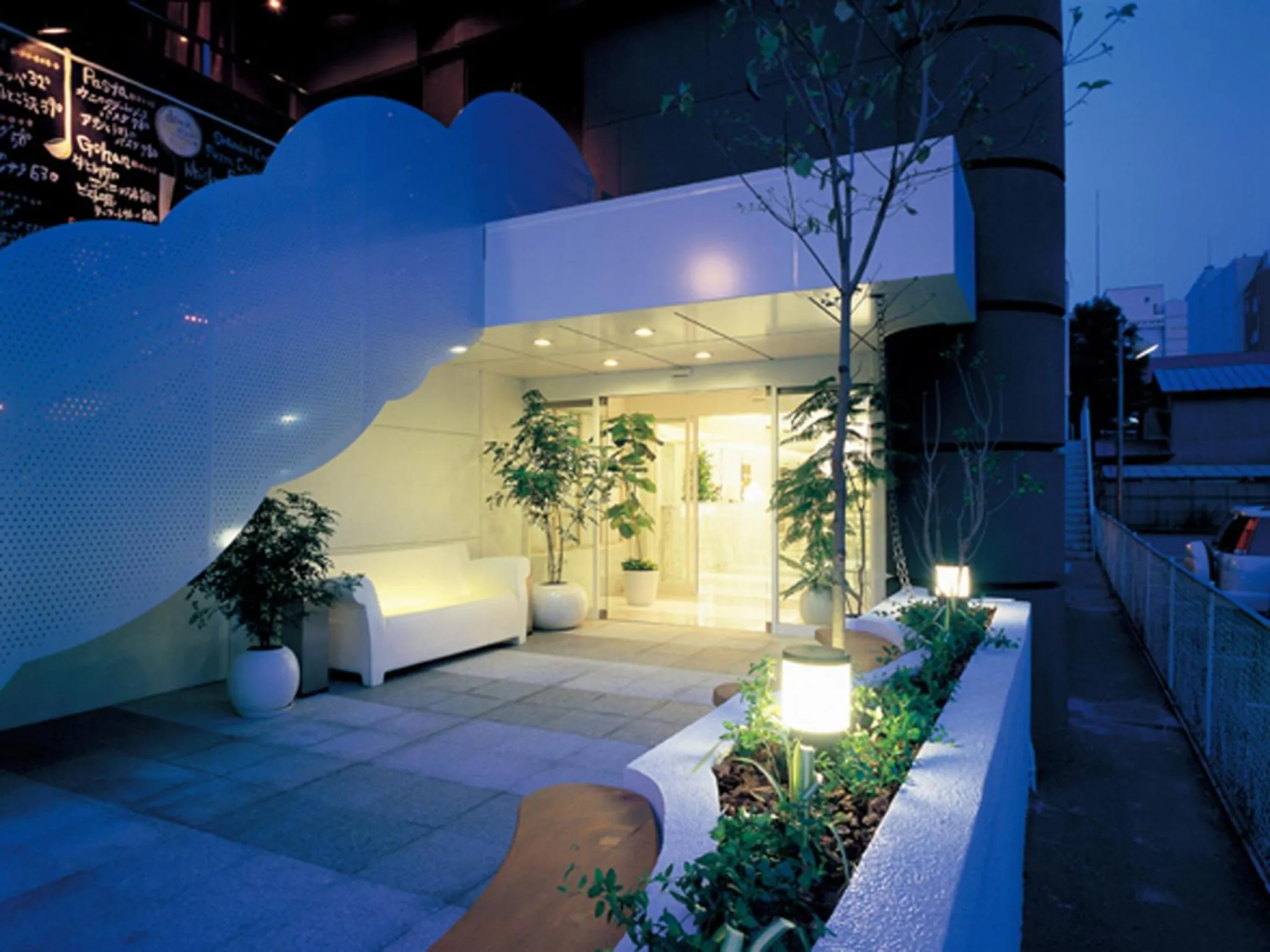 Facade/entrance in APA Hotel Mito-eki Kita