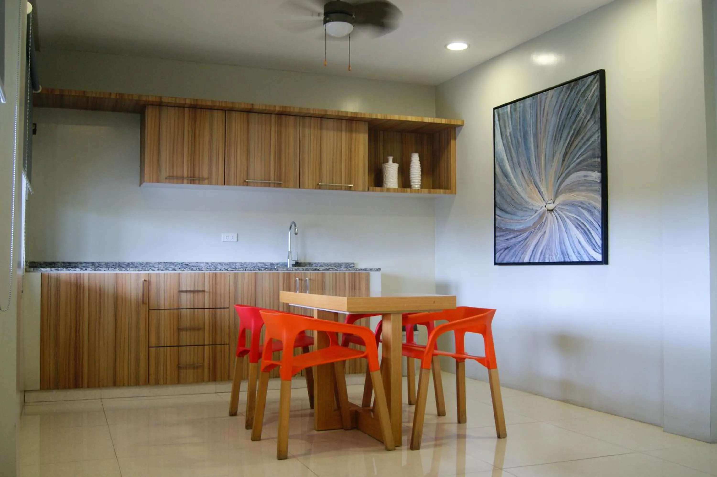 Kitchen or kitchenette in Z Pad Residences