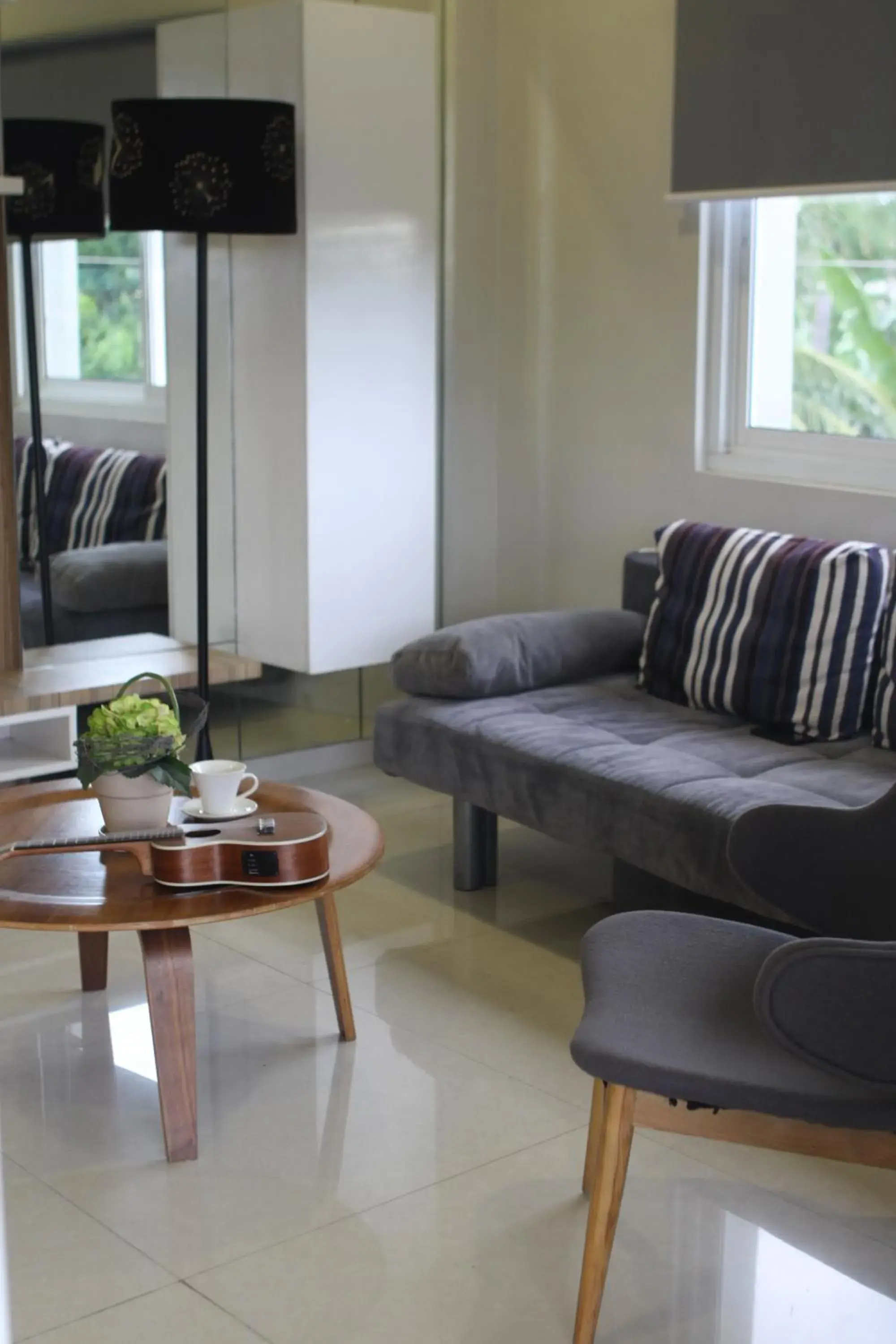 Day in Z Pad Residences Day in Z Pad Residences