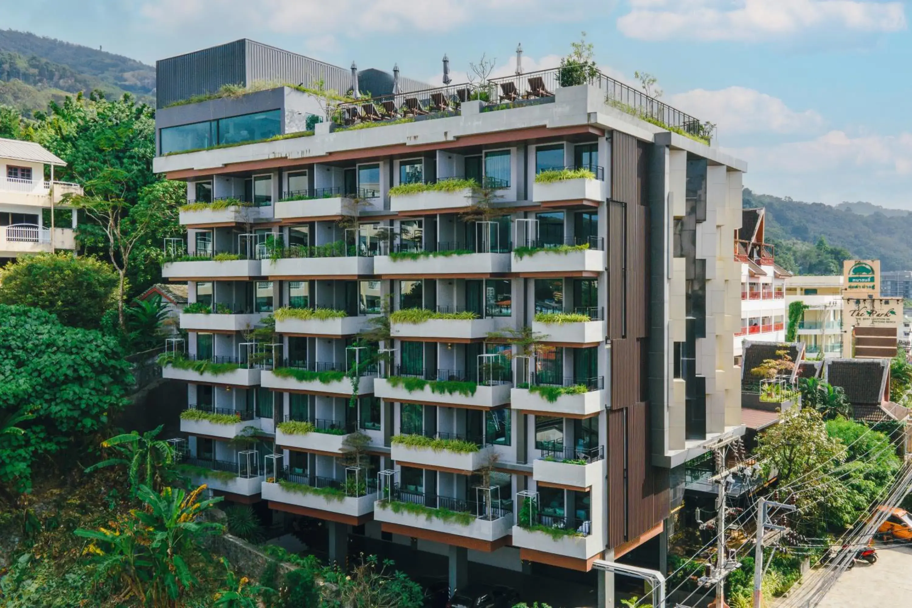 Property building in Rak Elegant Hotel Patong Property building in Rak Elegant Hotel Patong