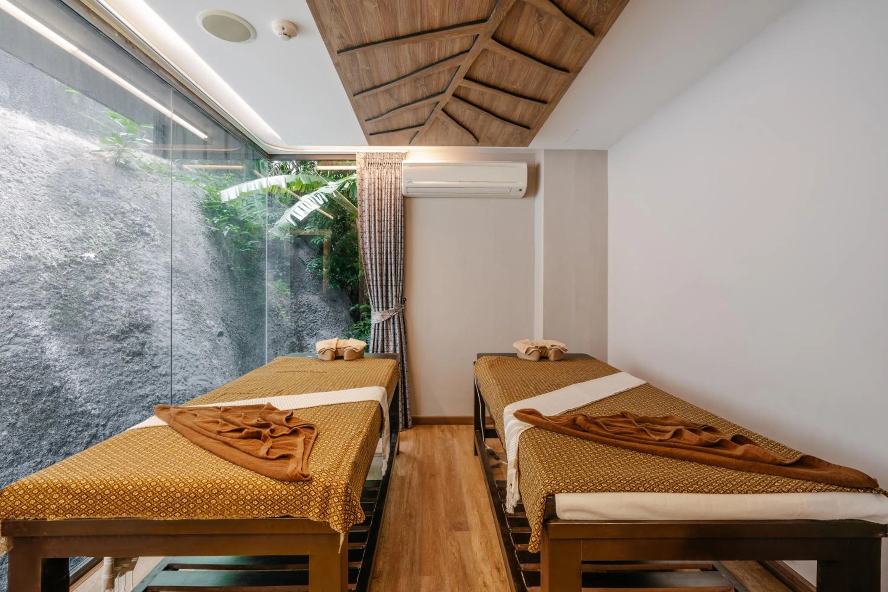 Spa and wellness centre/facilities, Bed in Rak Elegant Hotel Patong